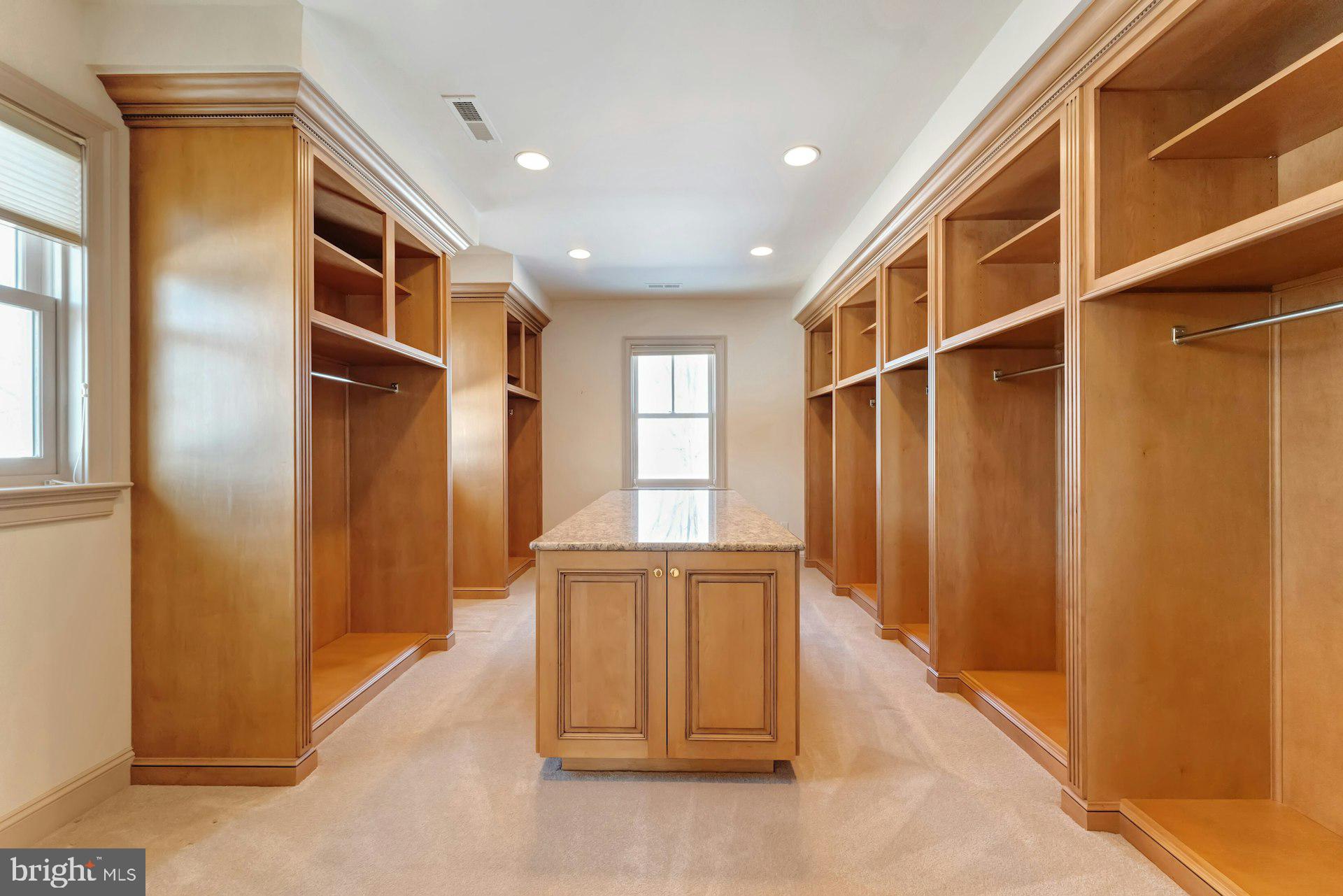 BEACON HILL - Residential