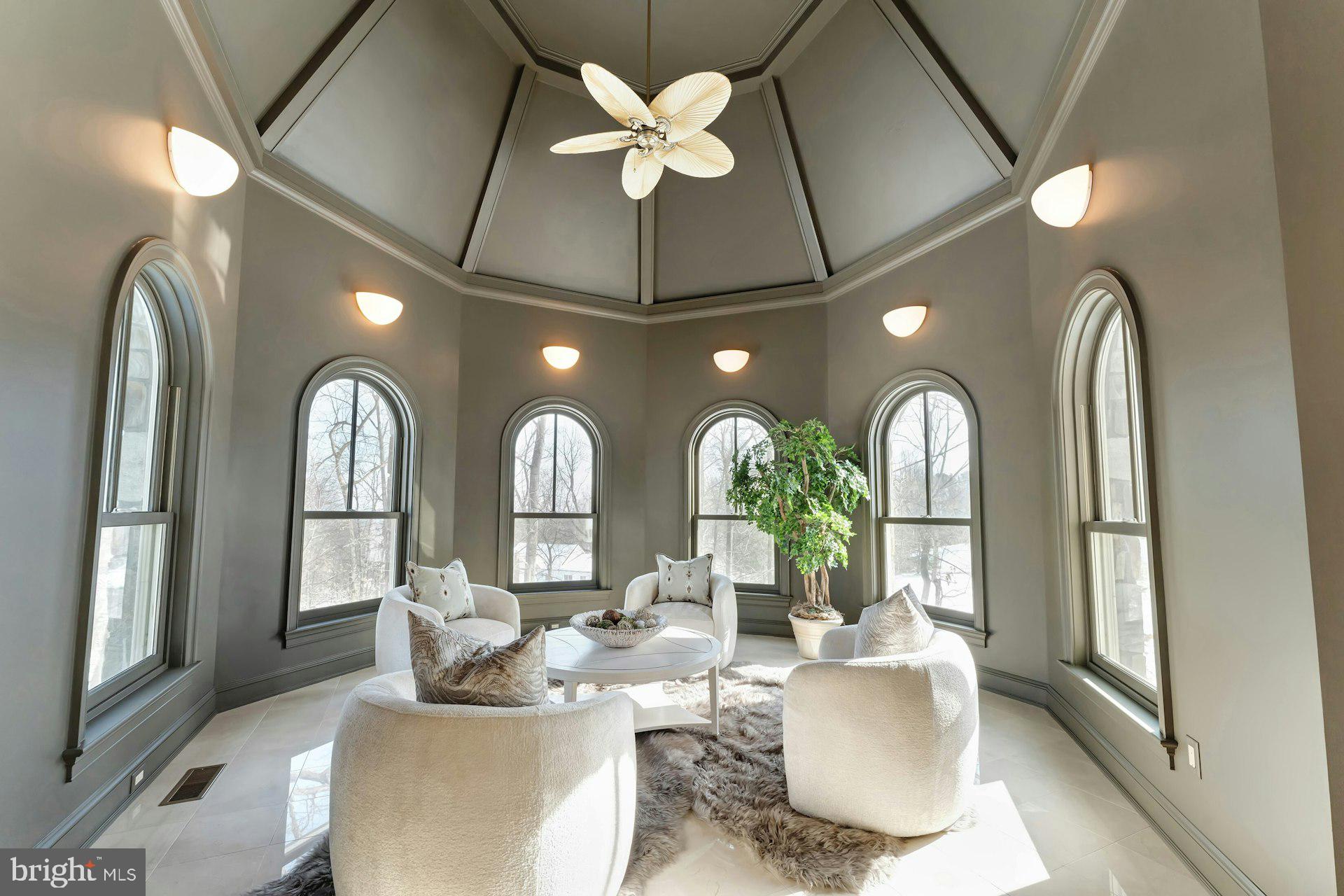 BEACON HILL - Residential