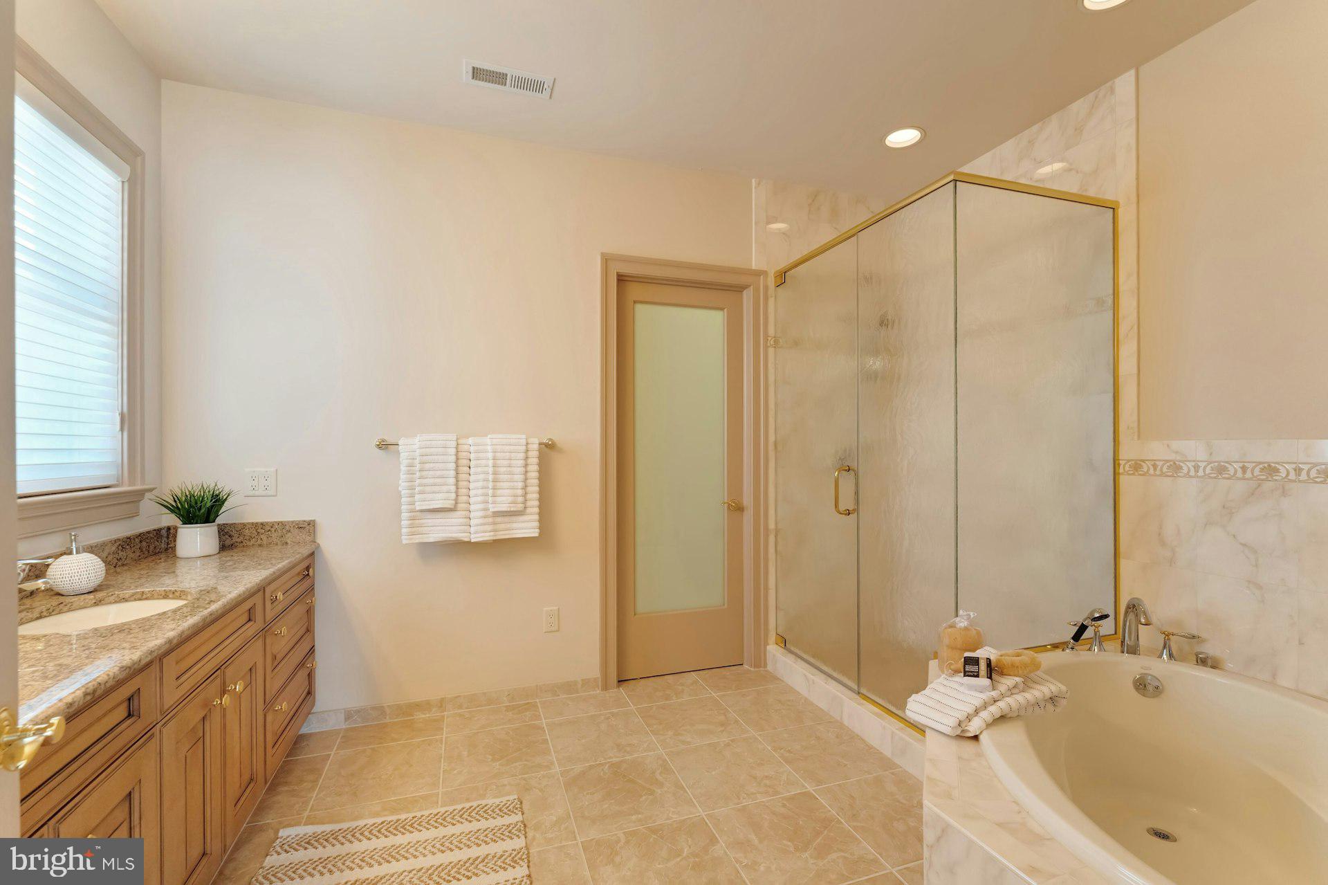 BEACON HILL - Residential