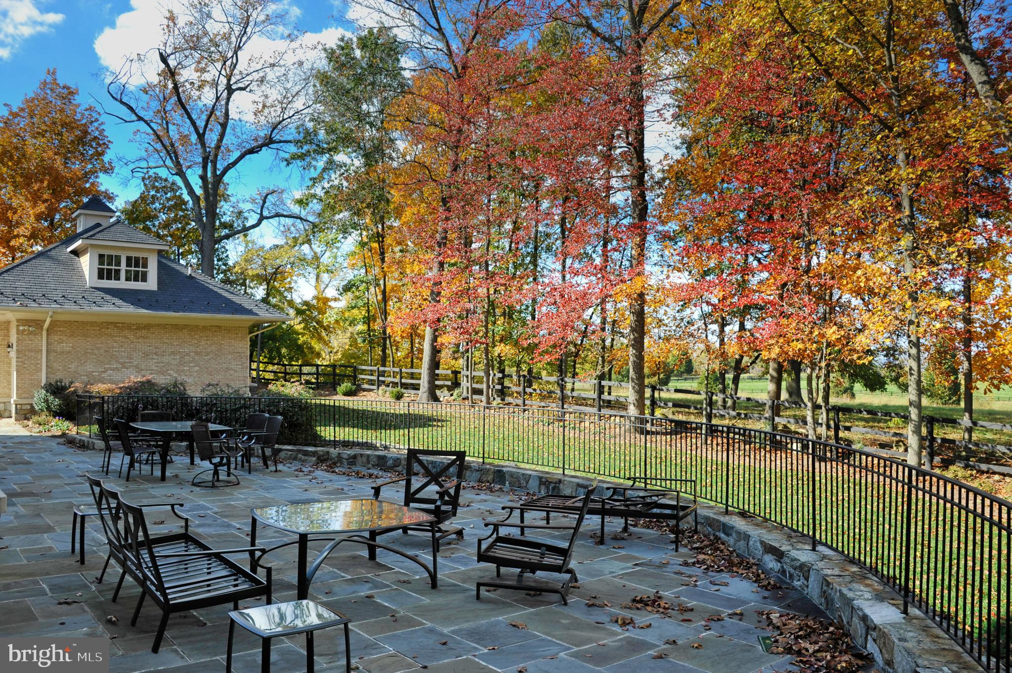 BEACON HILL - Residential