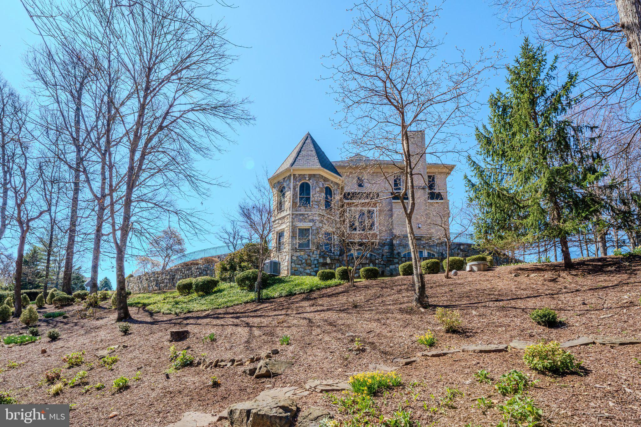 BEACON HILL - Residential