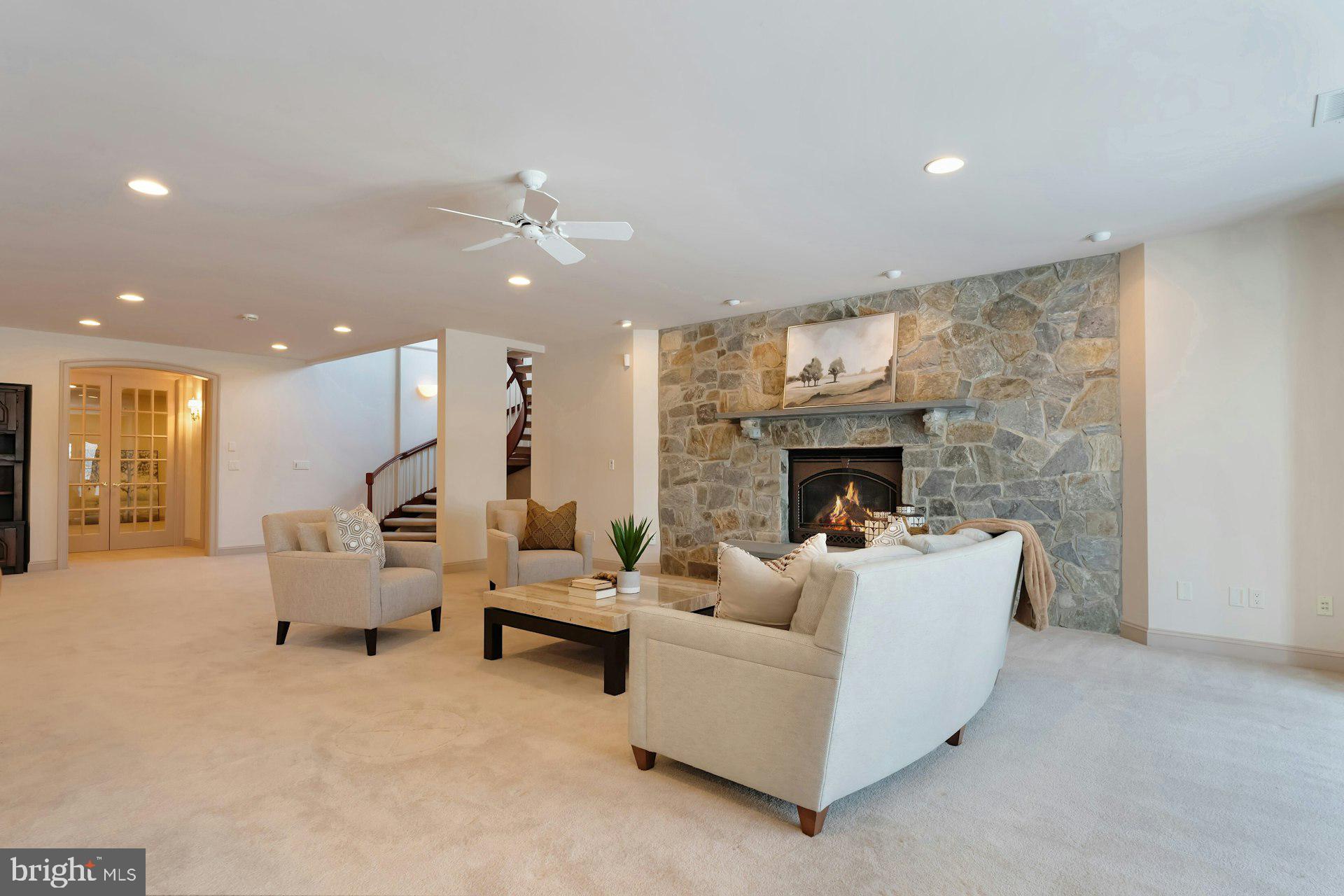 BEACON HILL - Residential