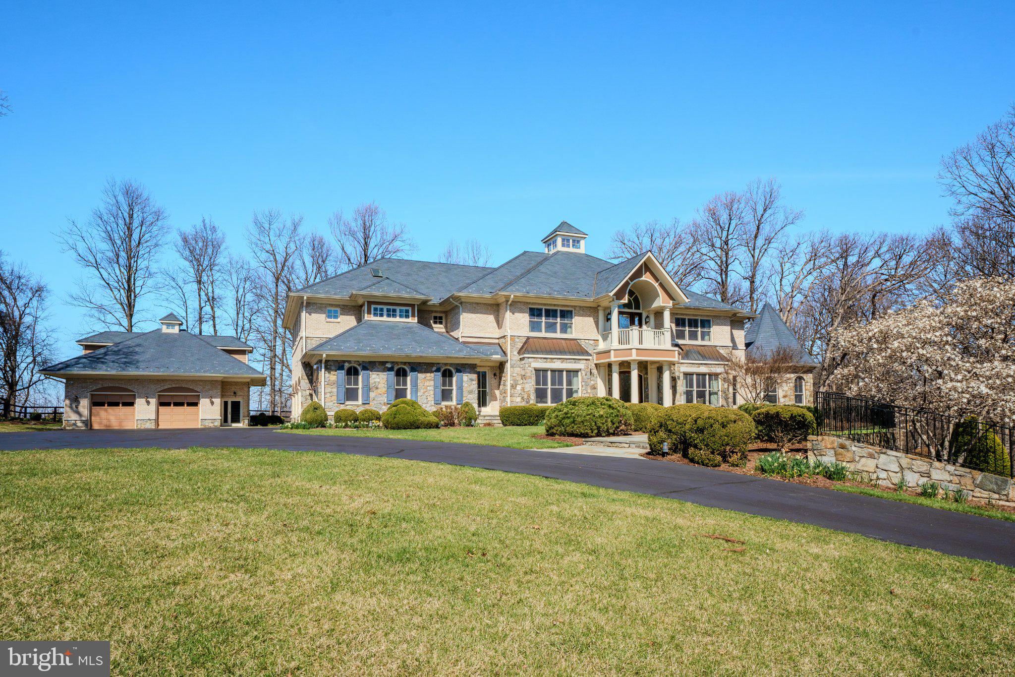 BEACON HILL - Residential