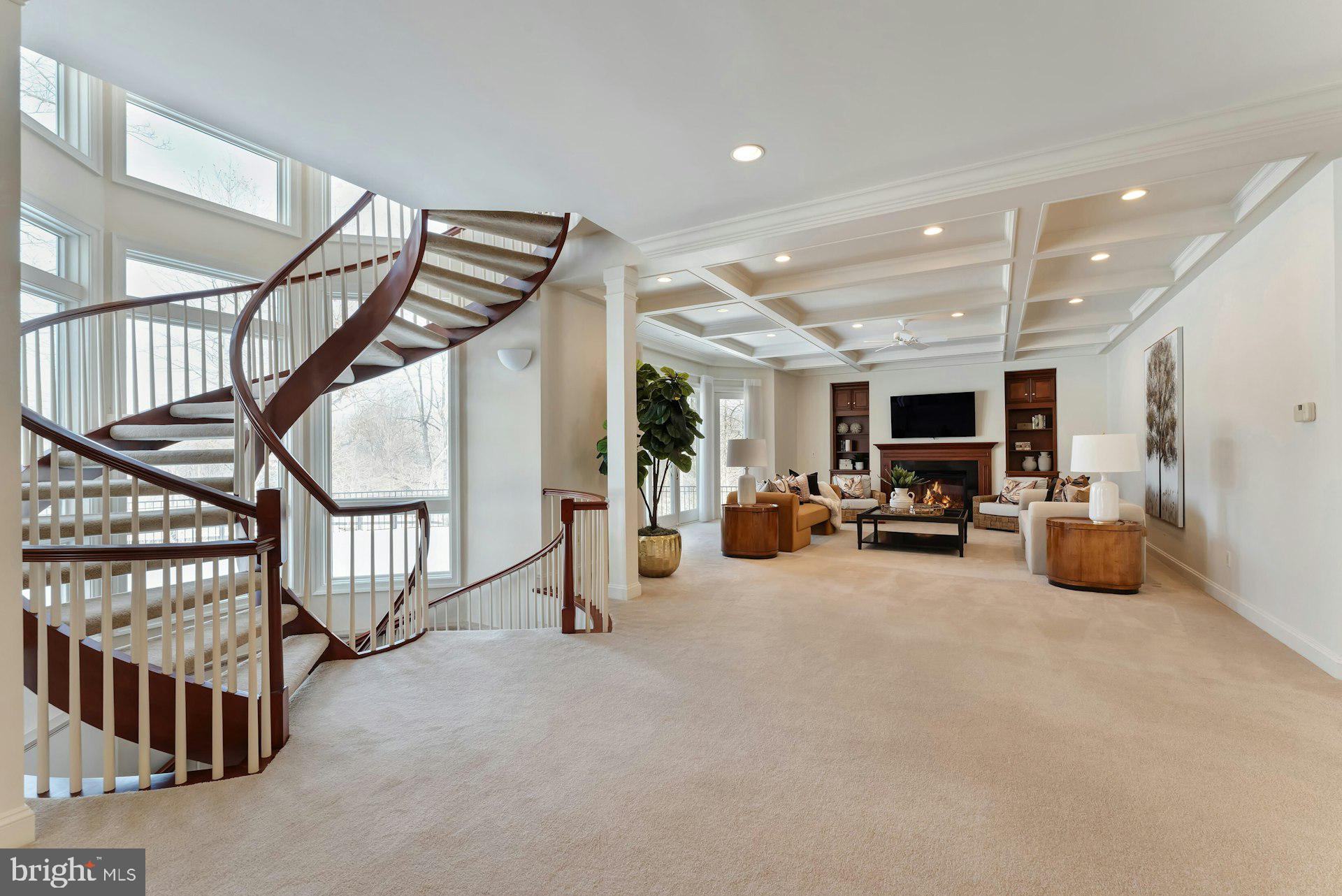 BEACON HILL - Residential