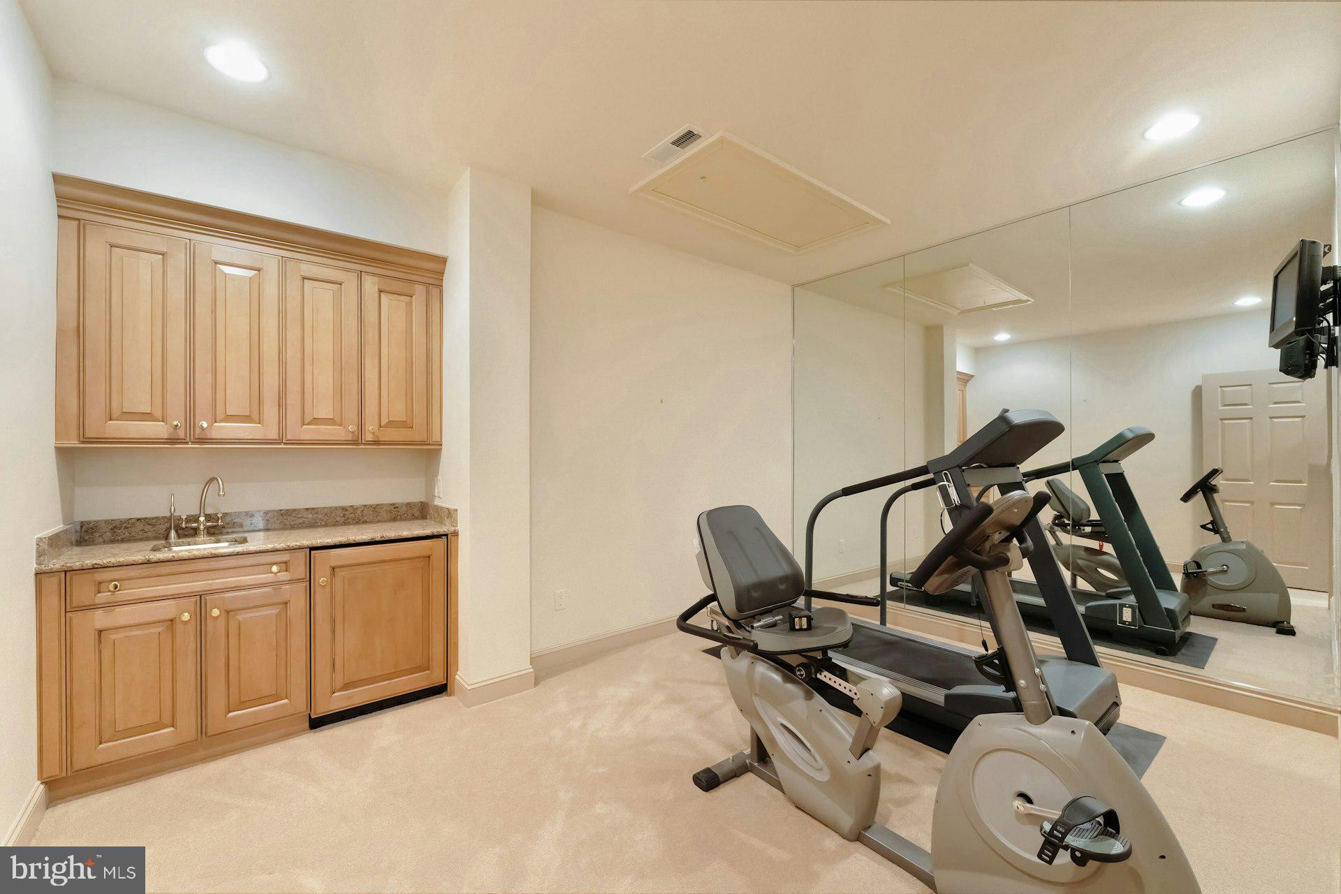 BEACON HILL - Residential