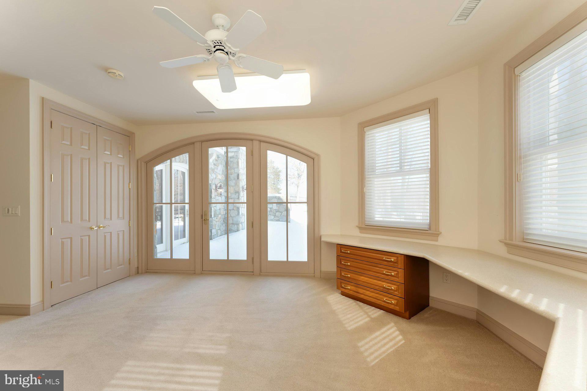 BEACON HILL - Residential