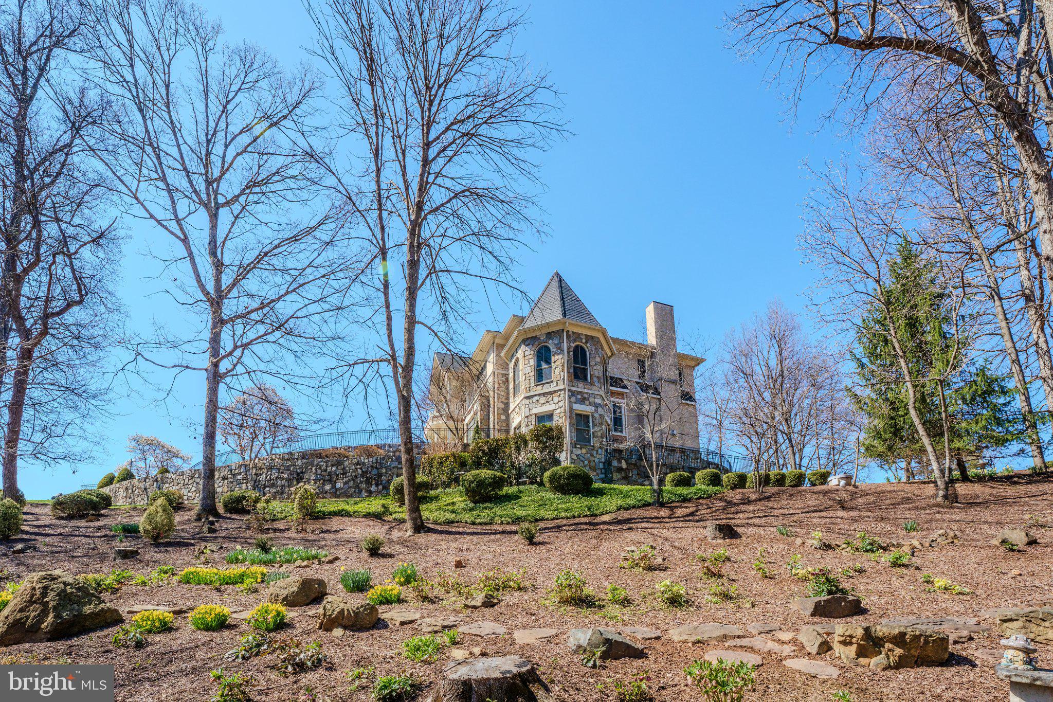 BEACON HILL - Residential