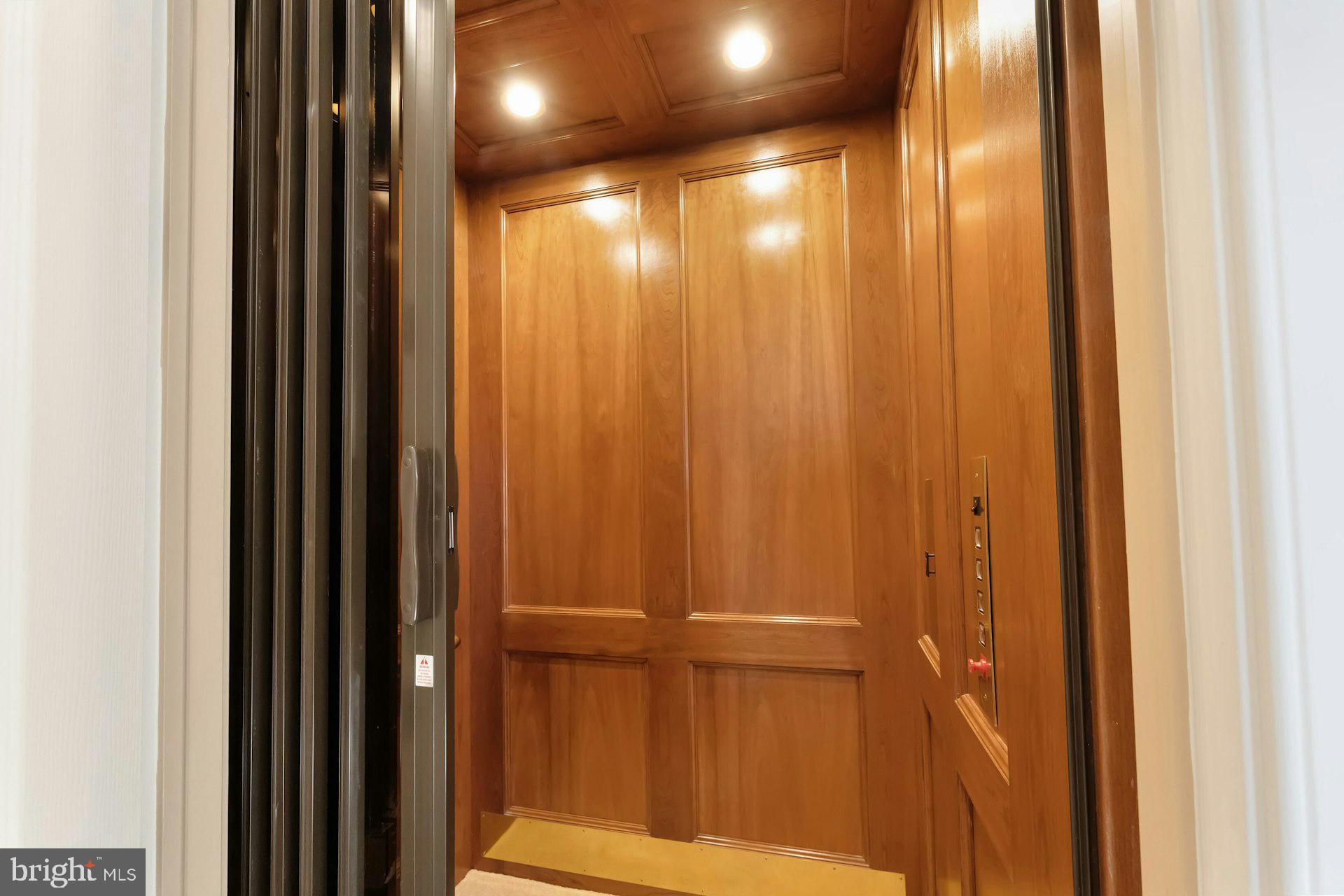 BEACON HILL - Residential