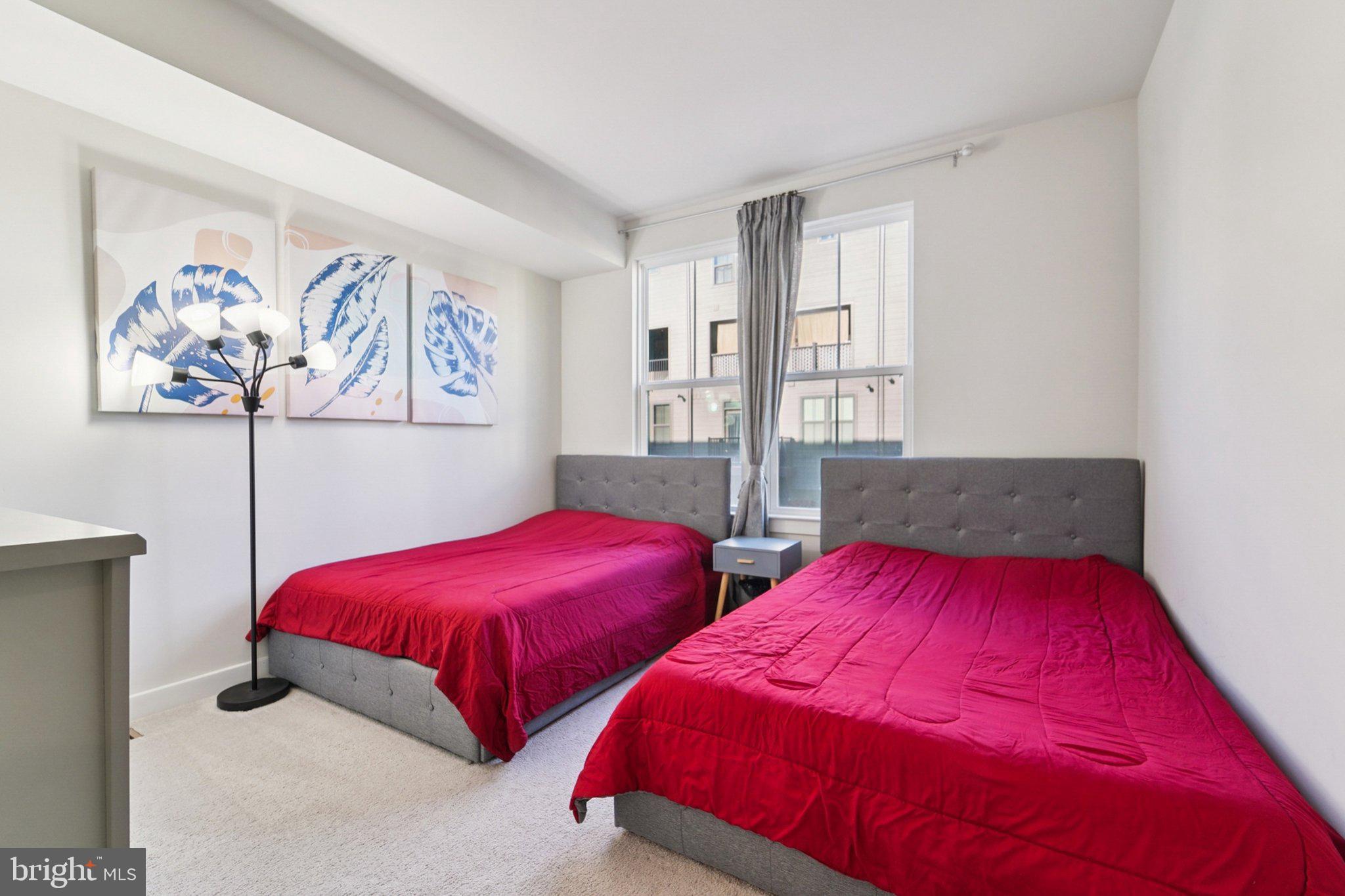 PADDOCK POINTE - Residential