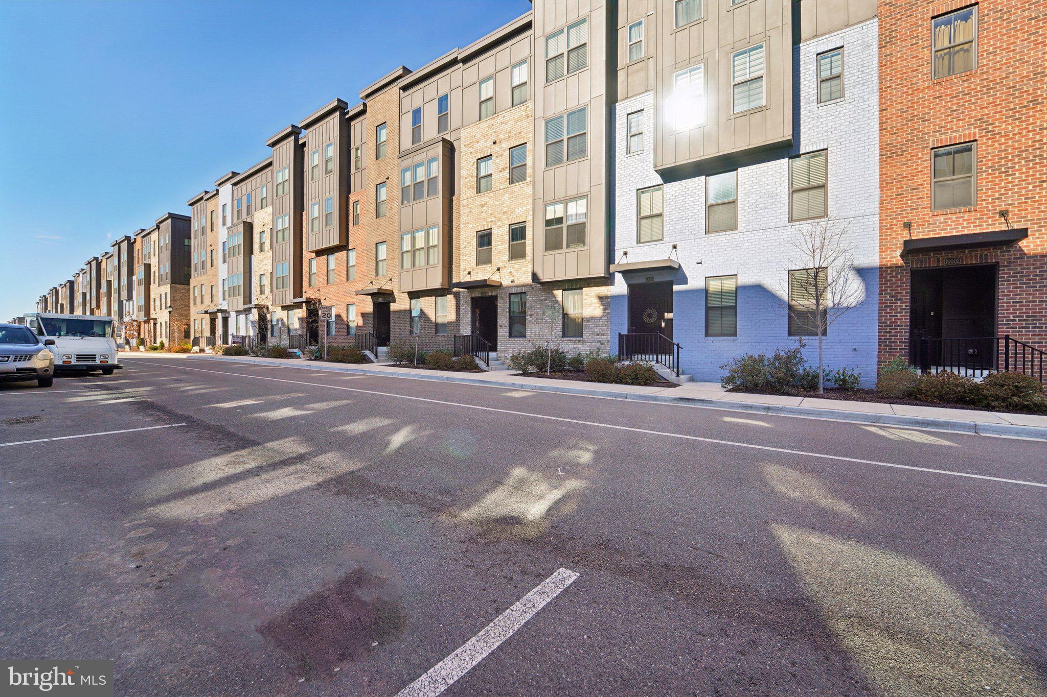 PADDOCK POINTE - Residential