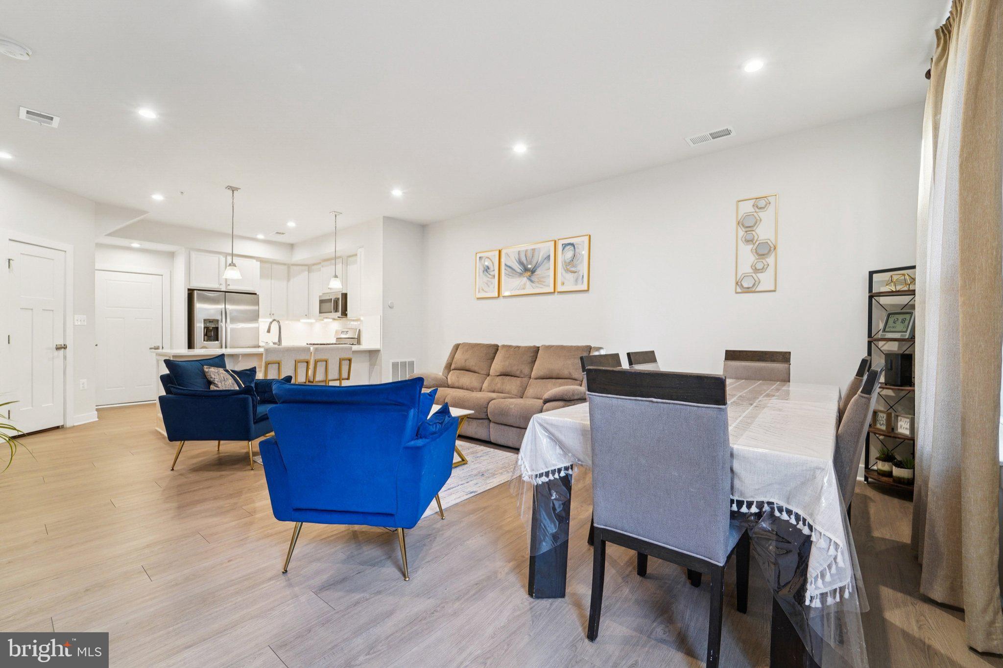 PADDOCK POINTE - Residential