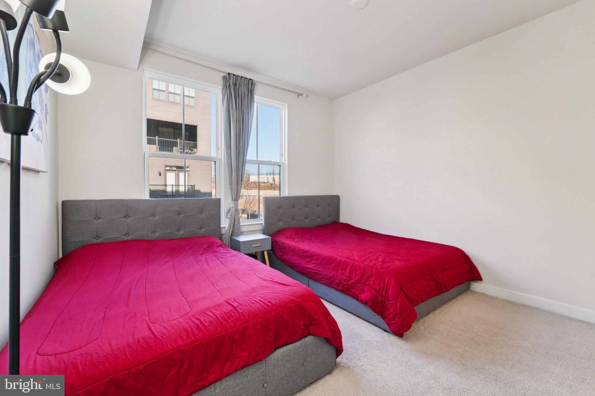 PADDOCK POINTE - Residential