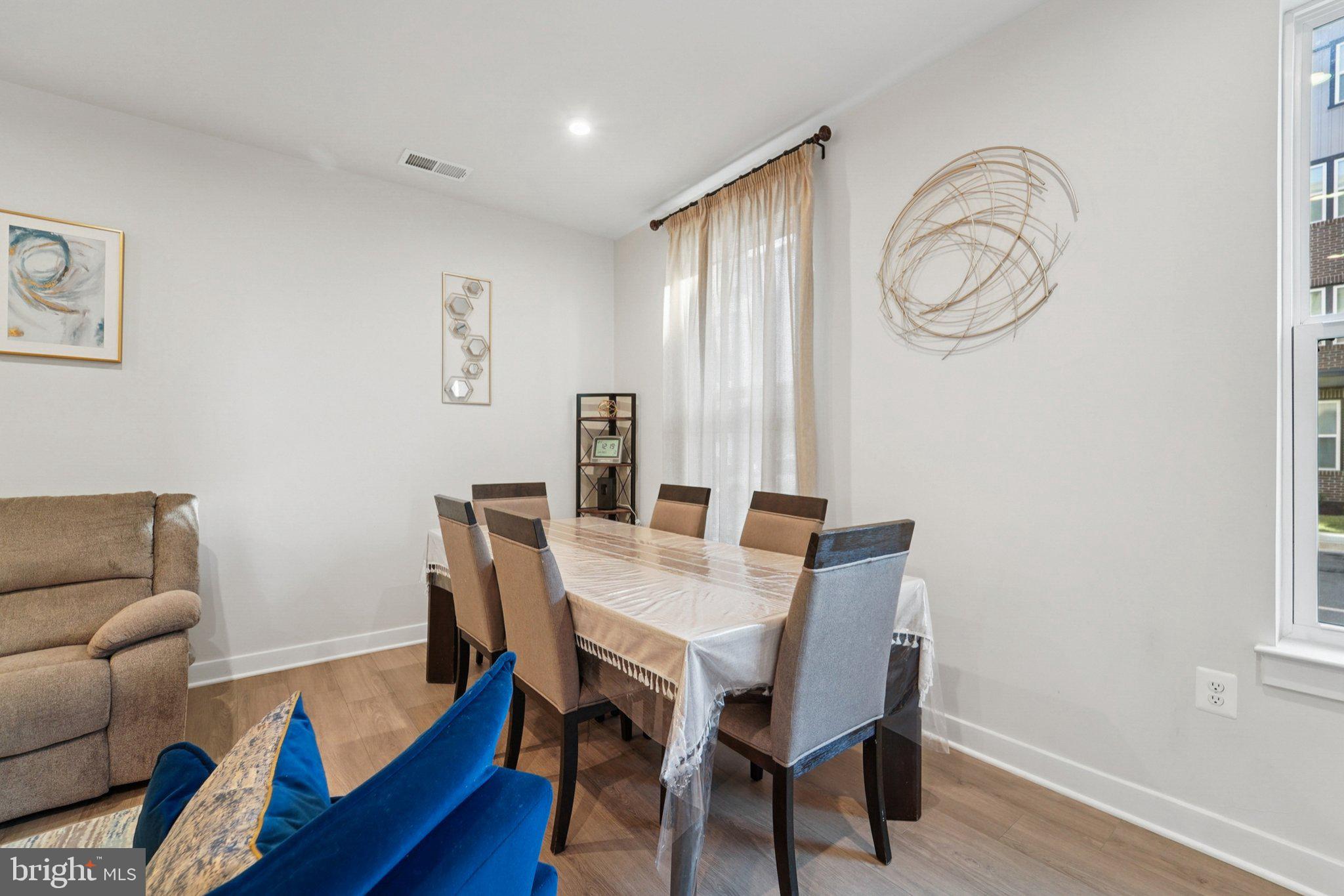 PADDOCK POINTE - Residential