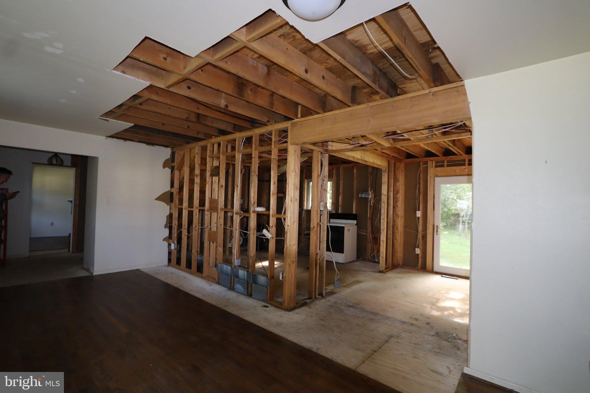 2403 IVYWOOD ROAD