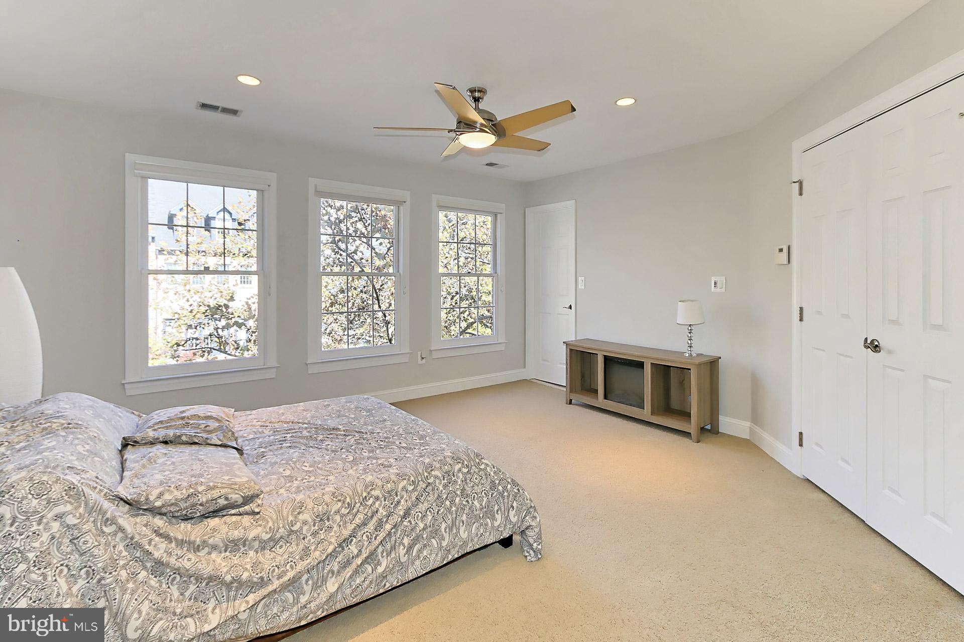 HIGHGATE - Residential