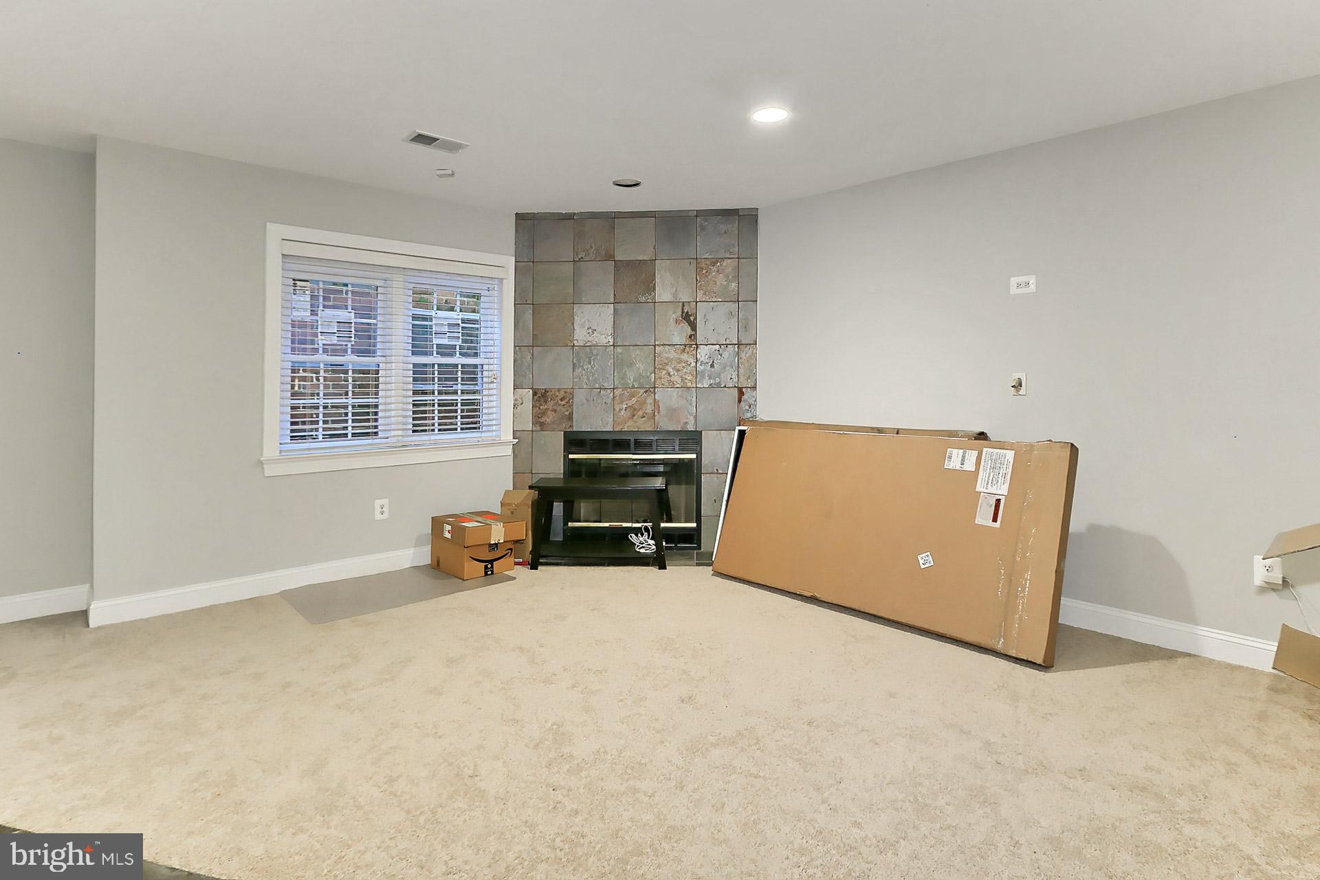 HIGHGATE - Residential