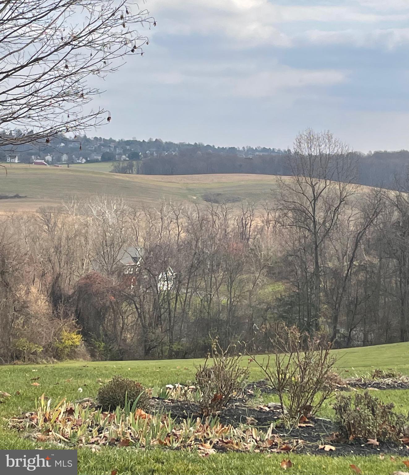 SHARONS RIDGE - Residential