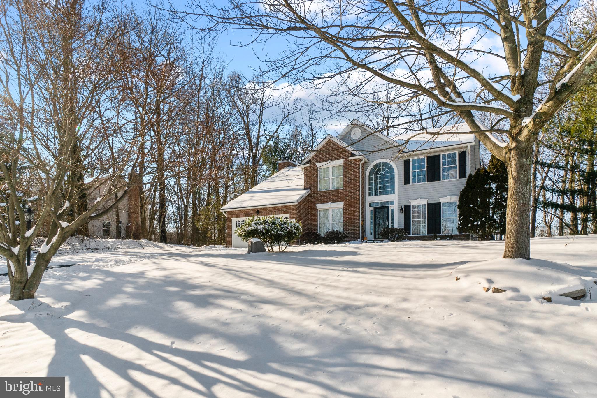 SHARONS RIDGE - Residential