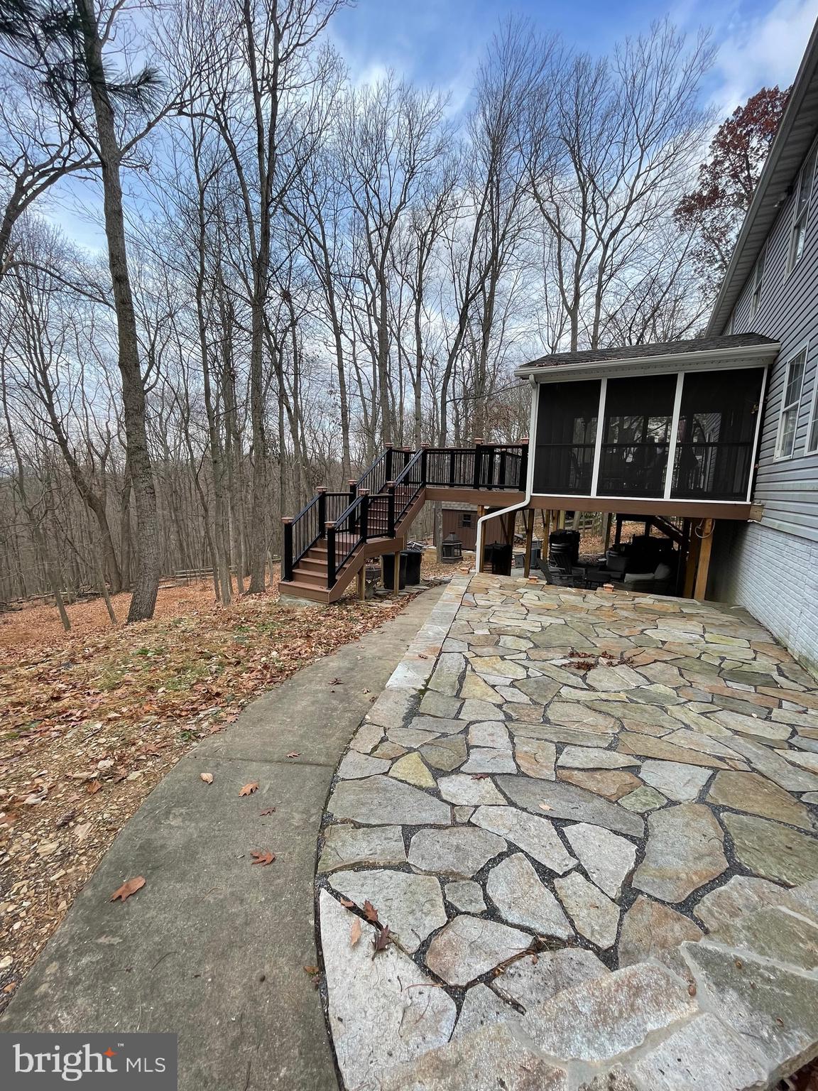 SHARONS RIDGE - Residential