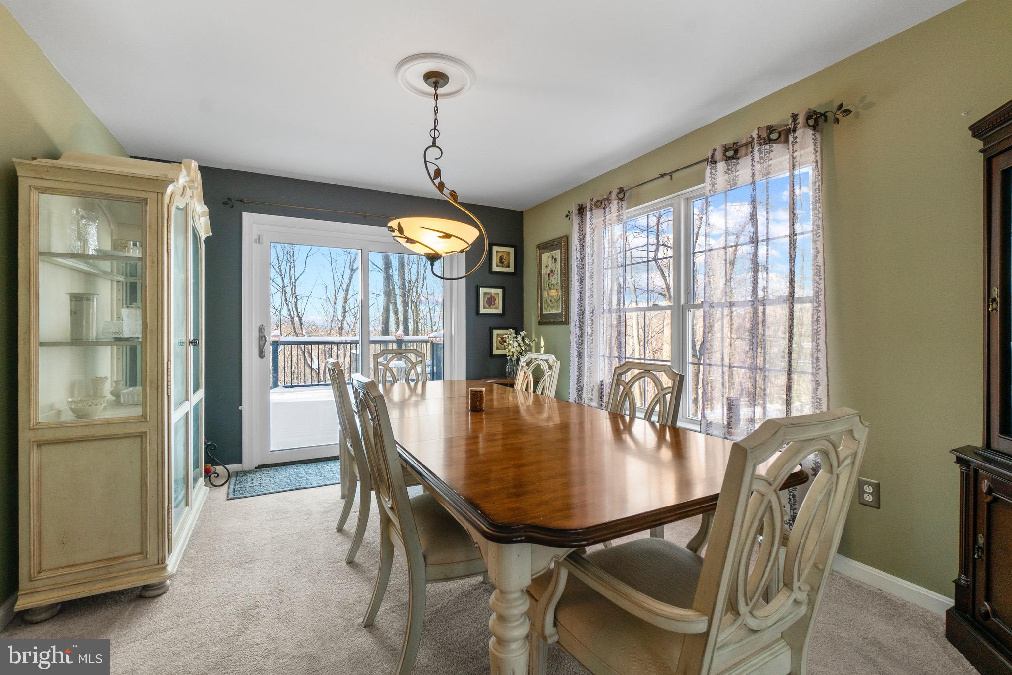 SHARONS RIDGE - Residential