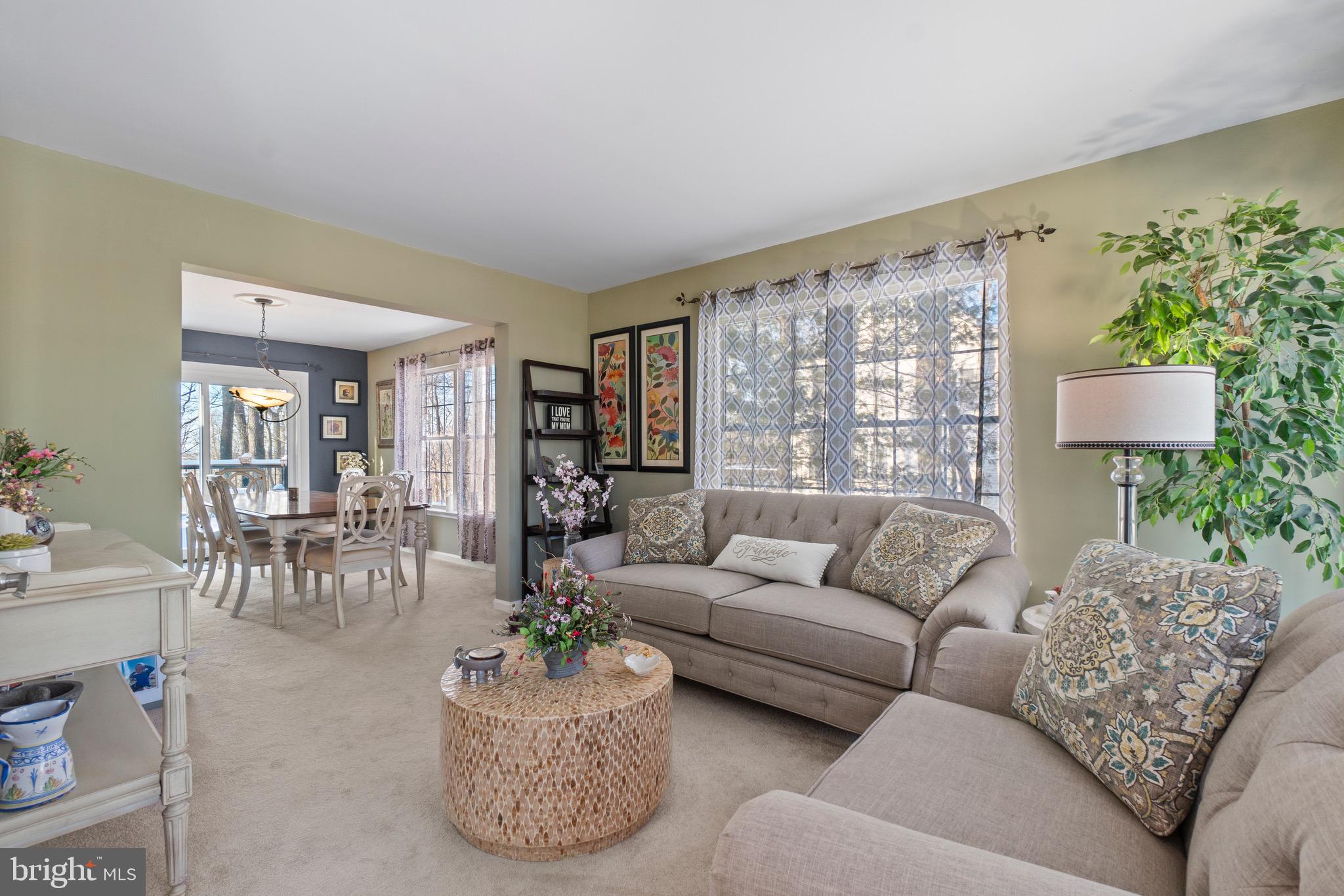 SHARONS RIDGE - Residential