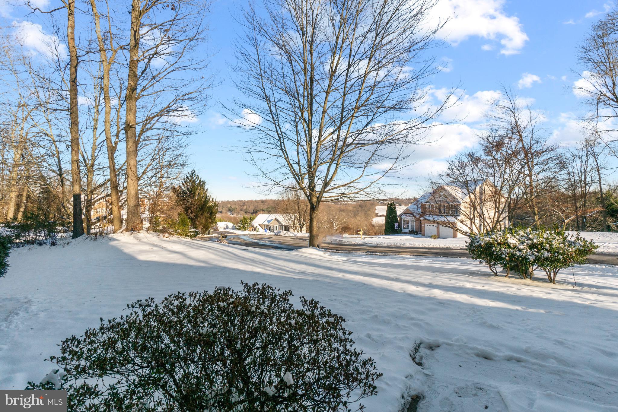 SHARONS RIDGE - Residential