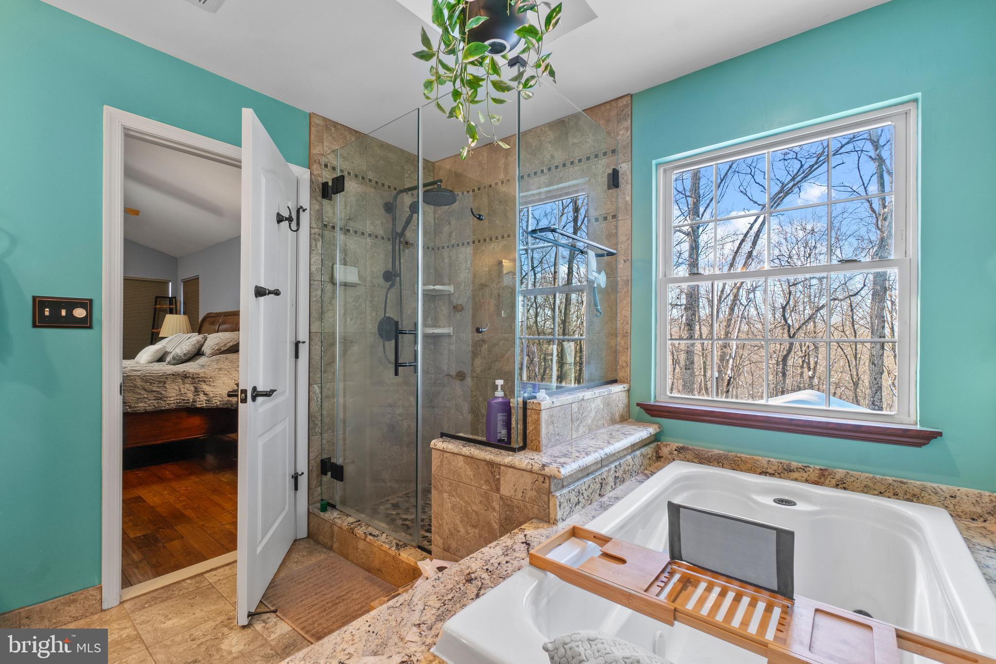 SHARONS RIDGE - Residential