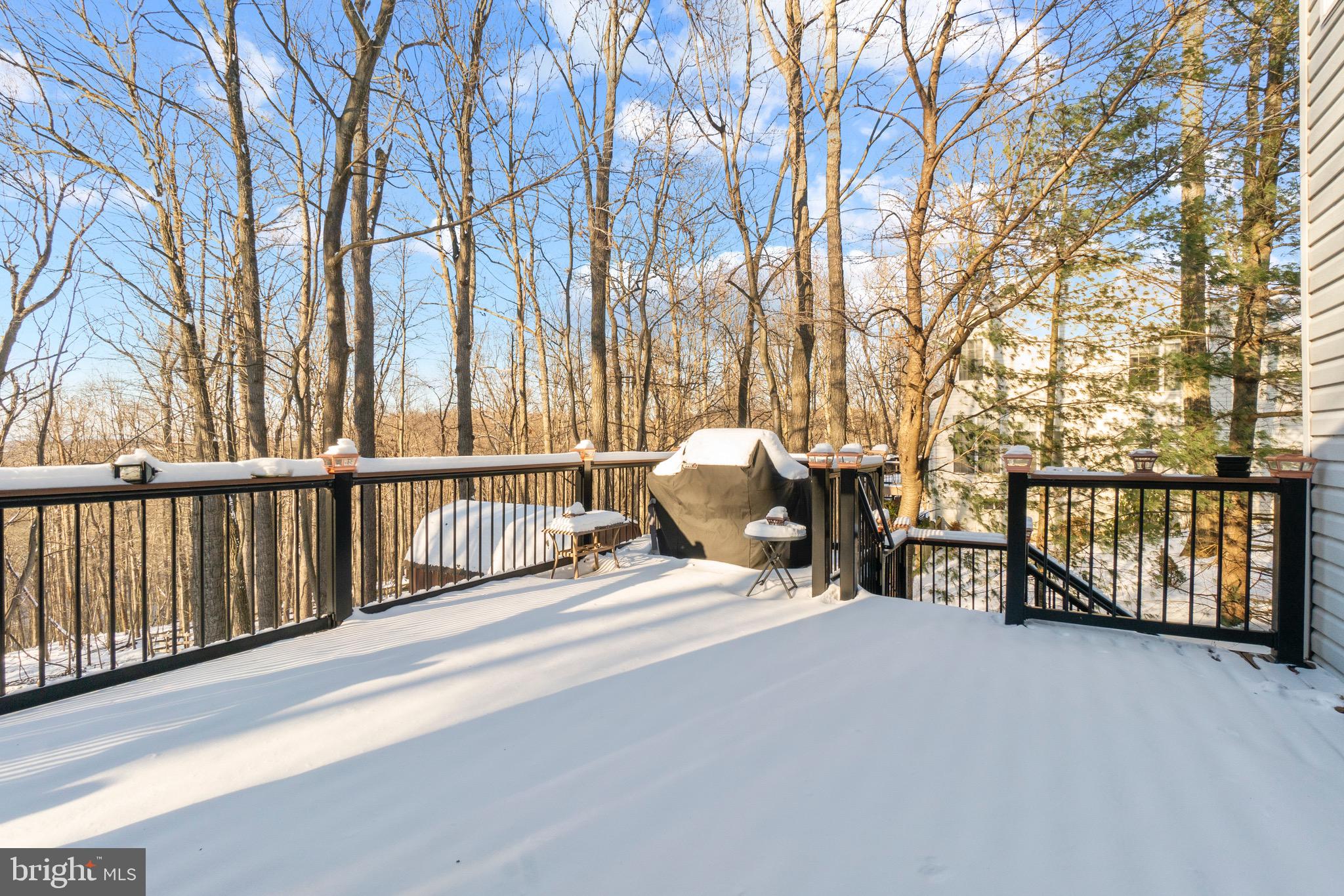 SHARONS RIDGE - Residential