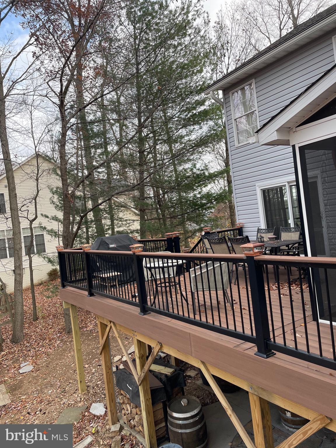 SHARONS RIDGE - Residential