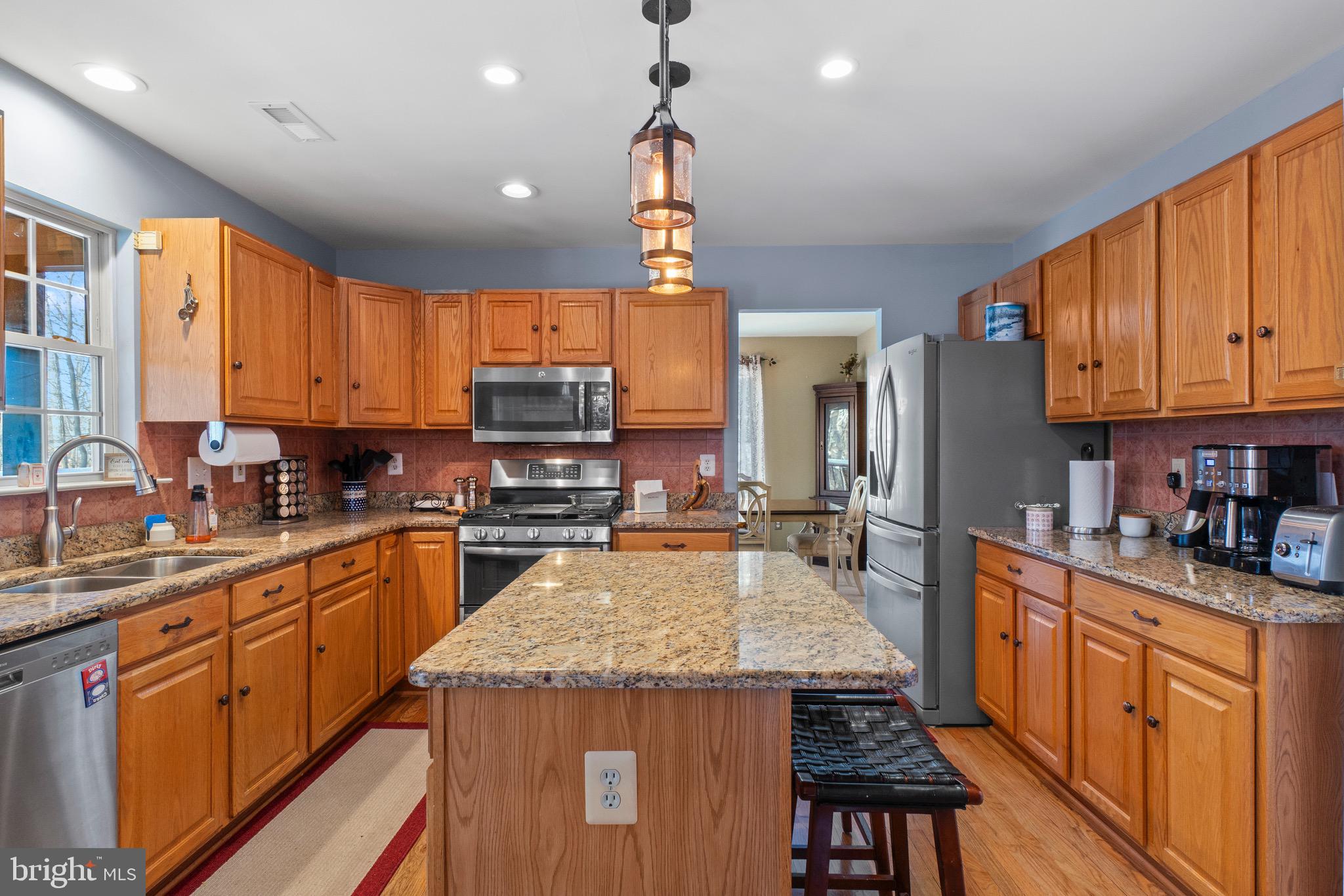 SHARONS RIDGE - Residential