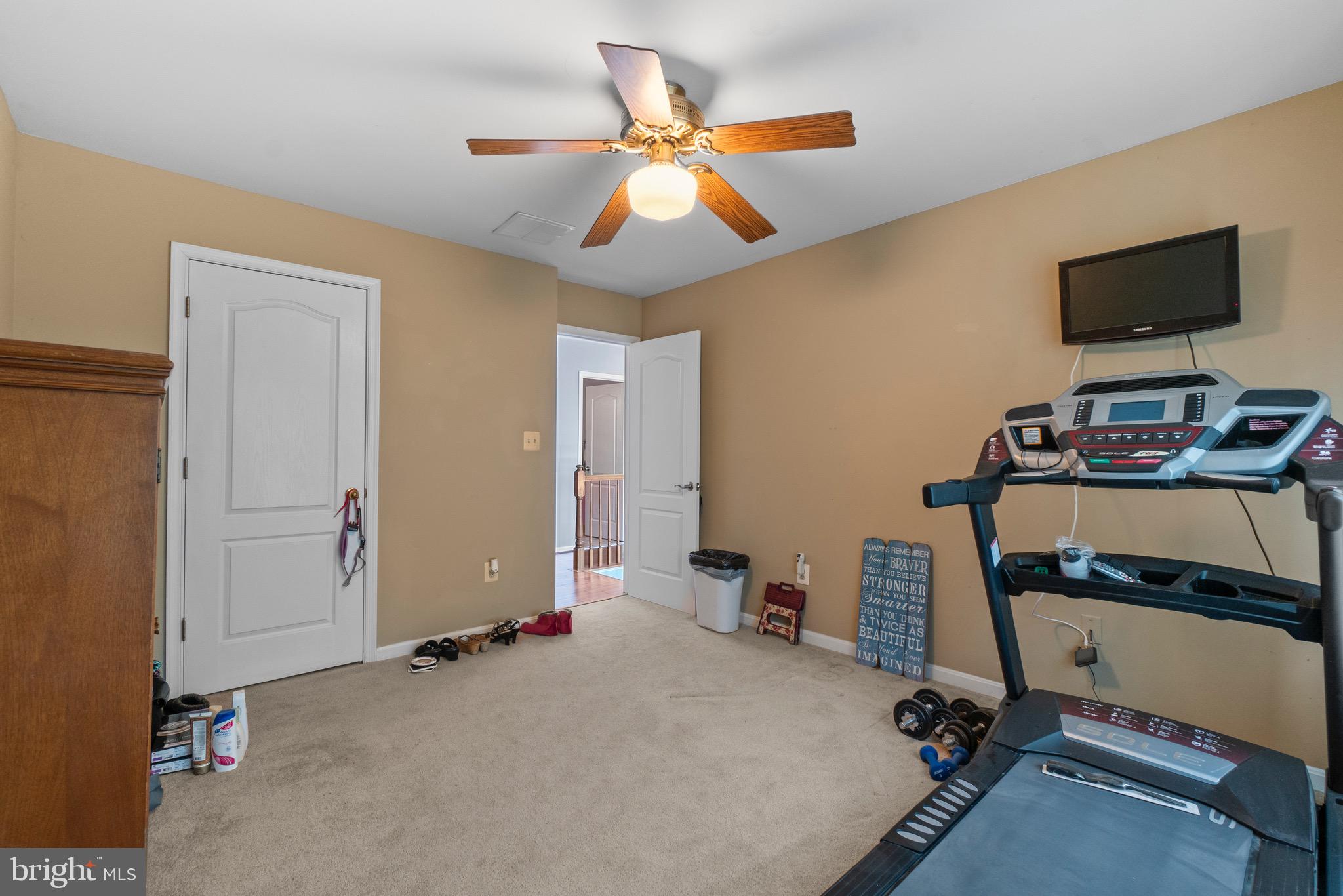 SHARONS RIDGE - Residential