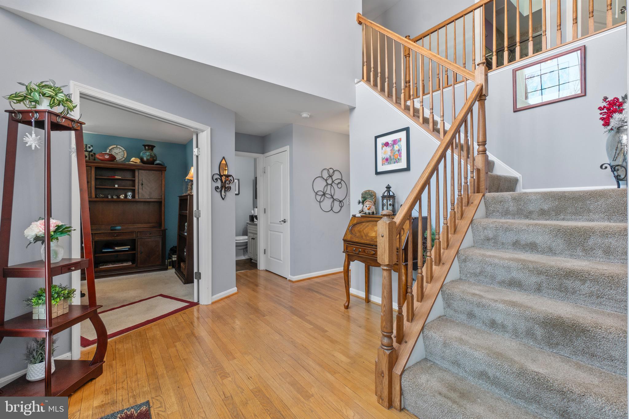 SHARONS RIDGE - Residential