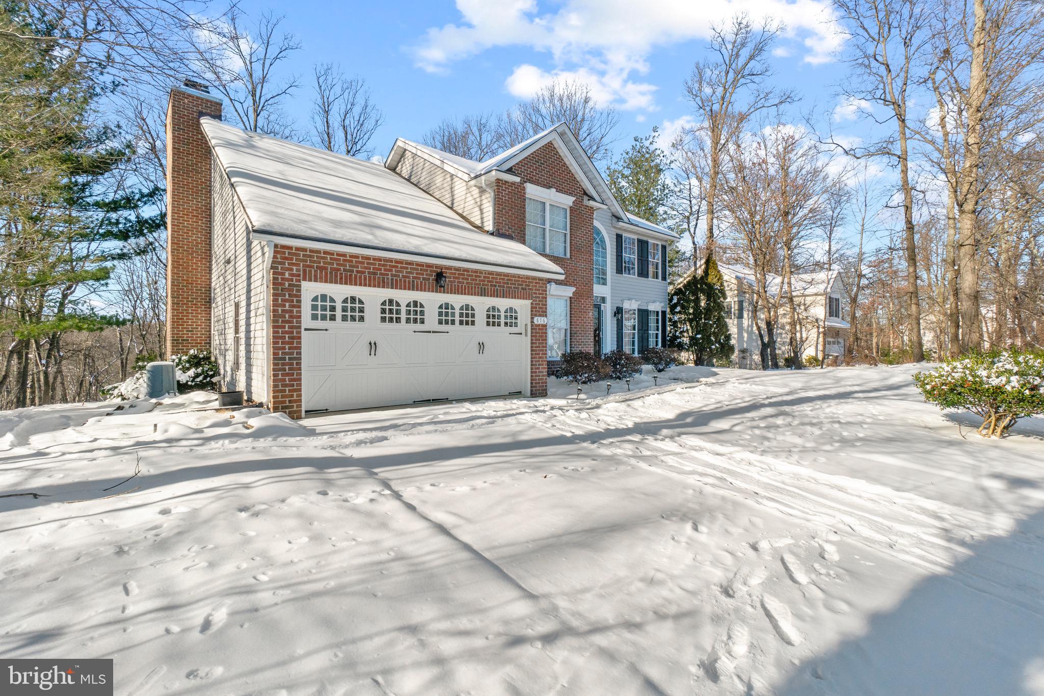 SHARONS RIDGE - Residential