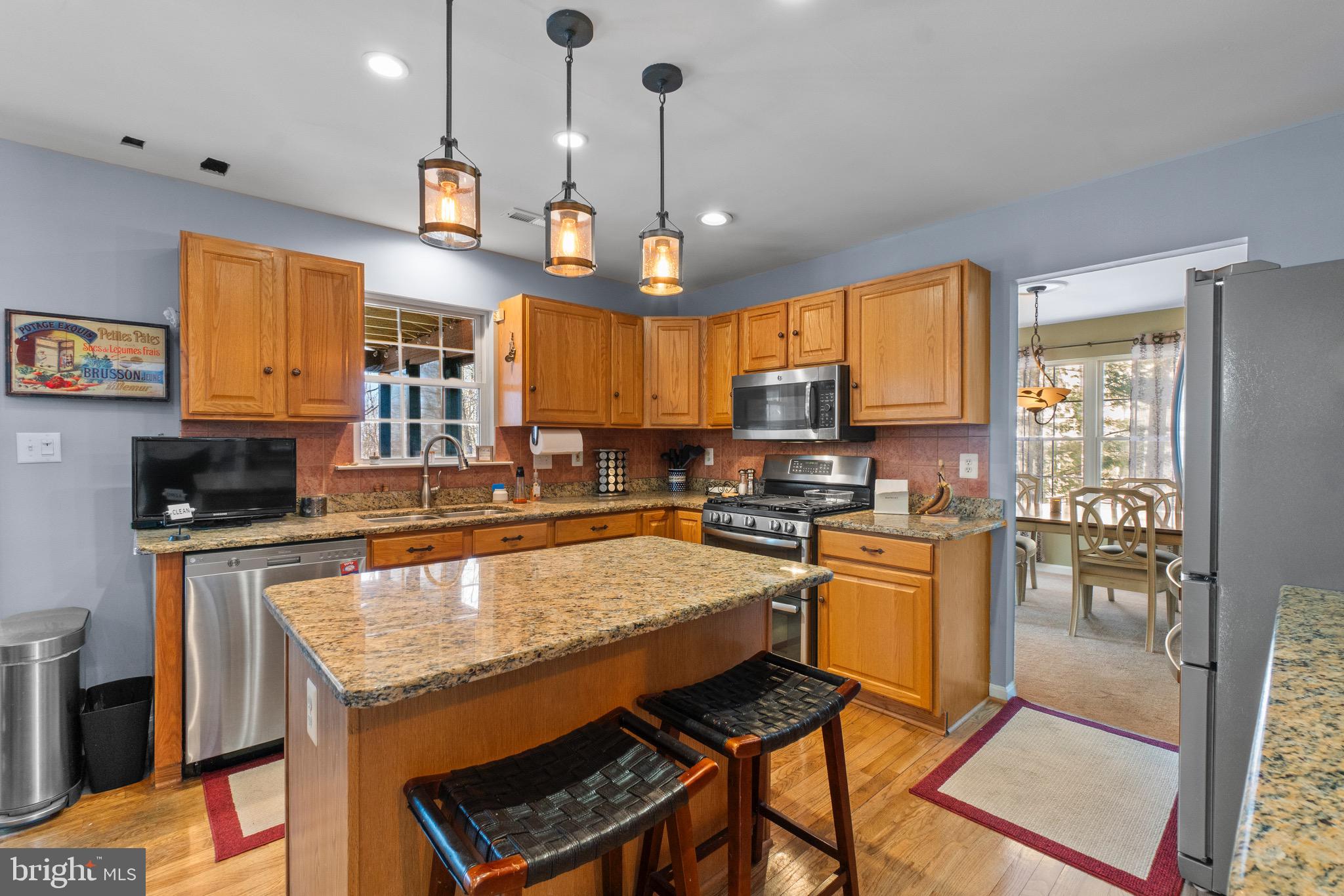 SHARONS RIDGE - Residential