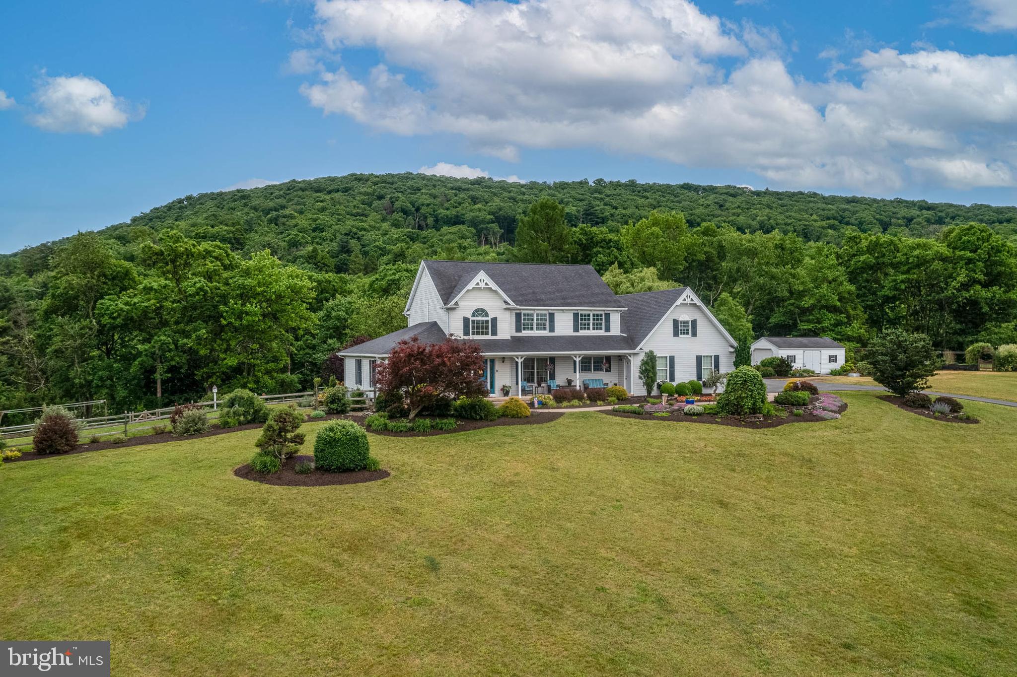 1346 SHADY LANE