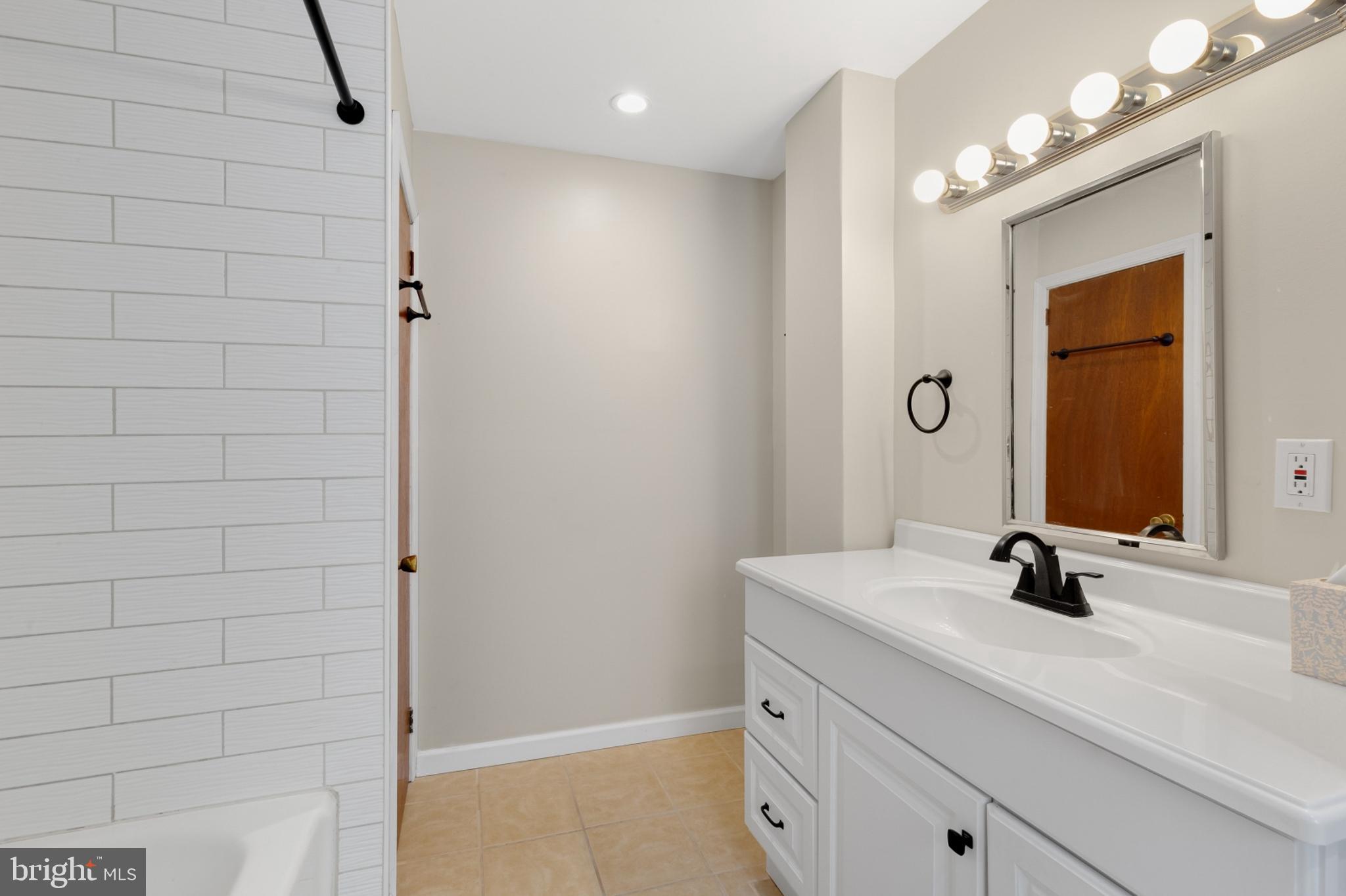 WISSAHICKON - Residential Lease