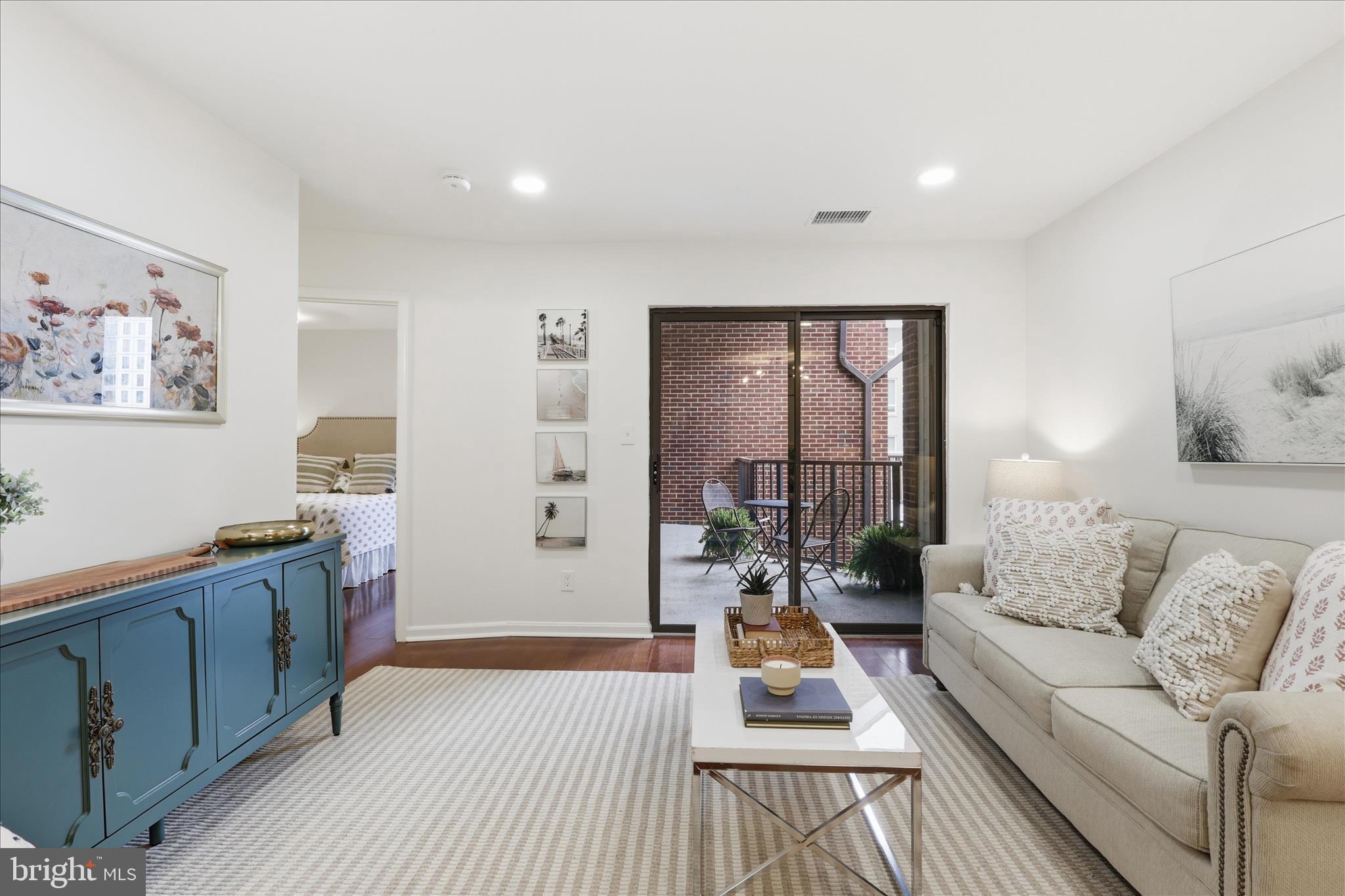 SUMMERWALK - Residential