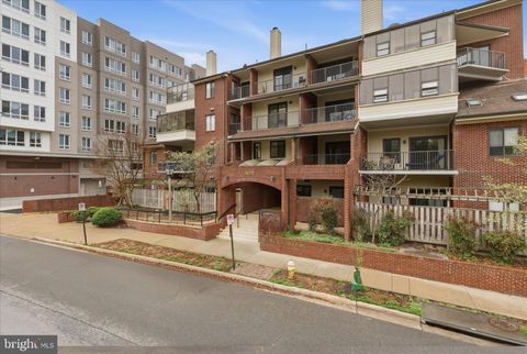 Condo For Sale - 1020 N Stafford Street #405<br/> Arlington County, ARLINGTON, VA 22201