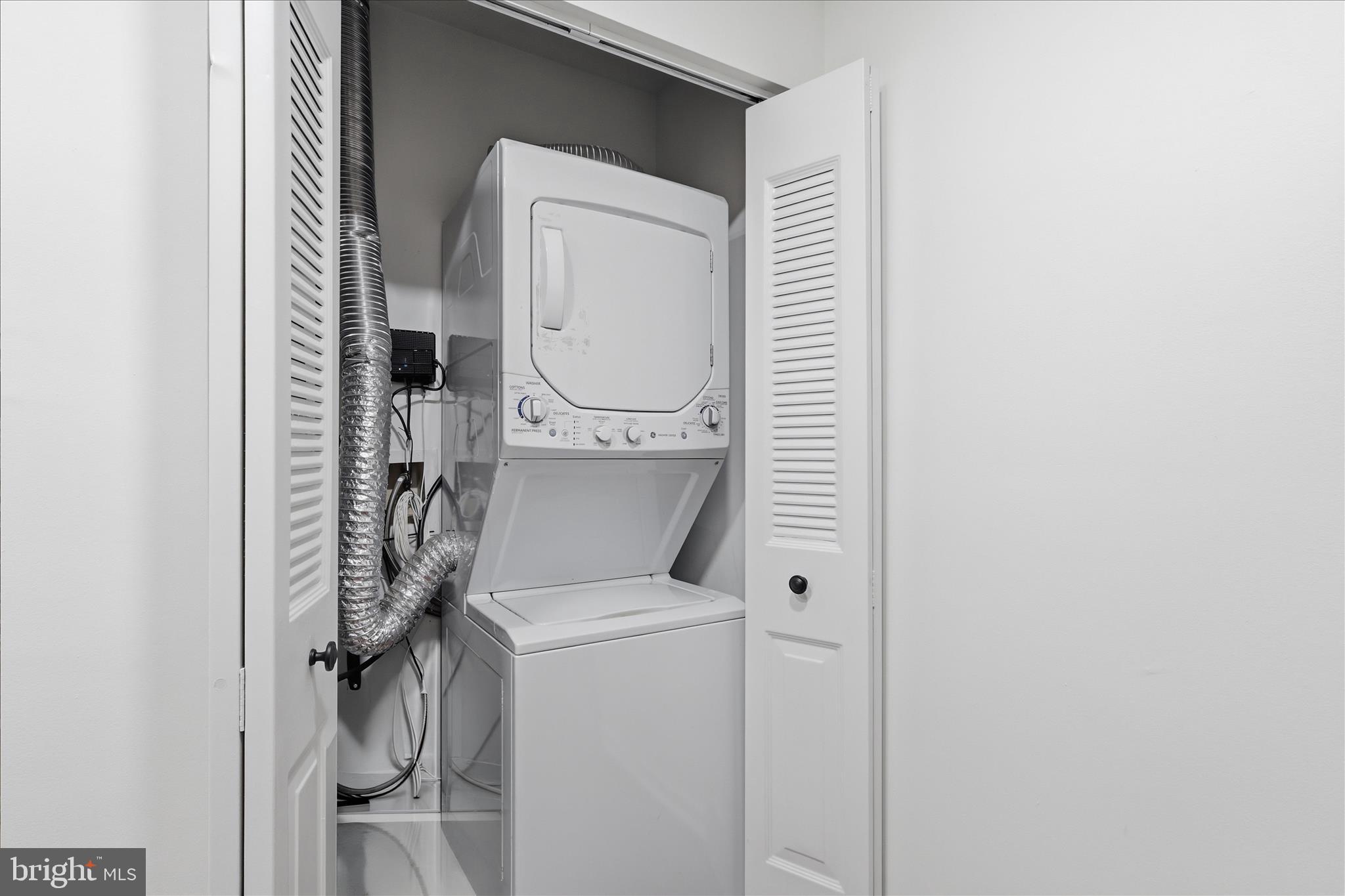 SUMMERWALK - Residential