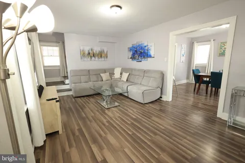 MLS: PABK2053898