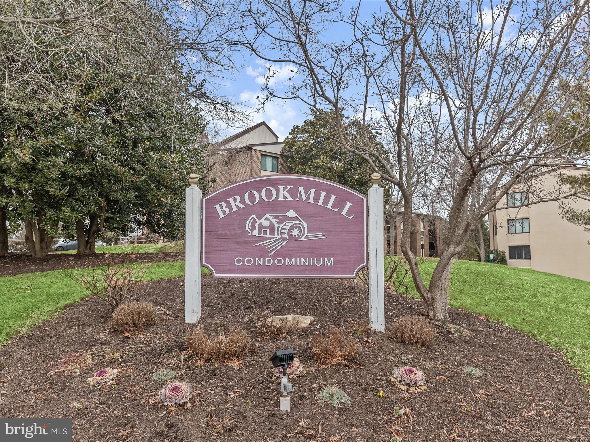 BROOKMILL - Residential