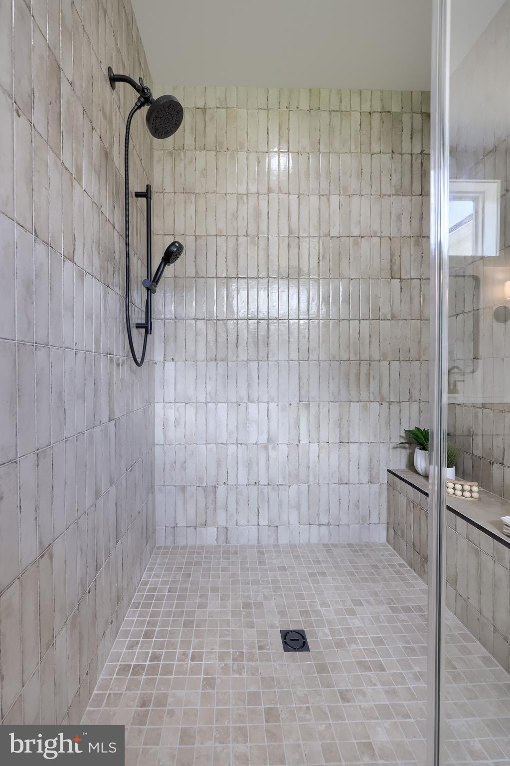 CROSSGATES - Residential