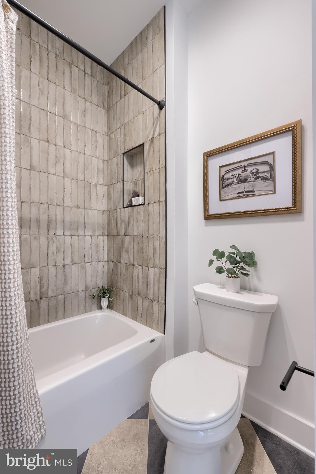 CROSSGATES - Residential