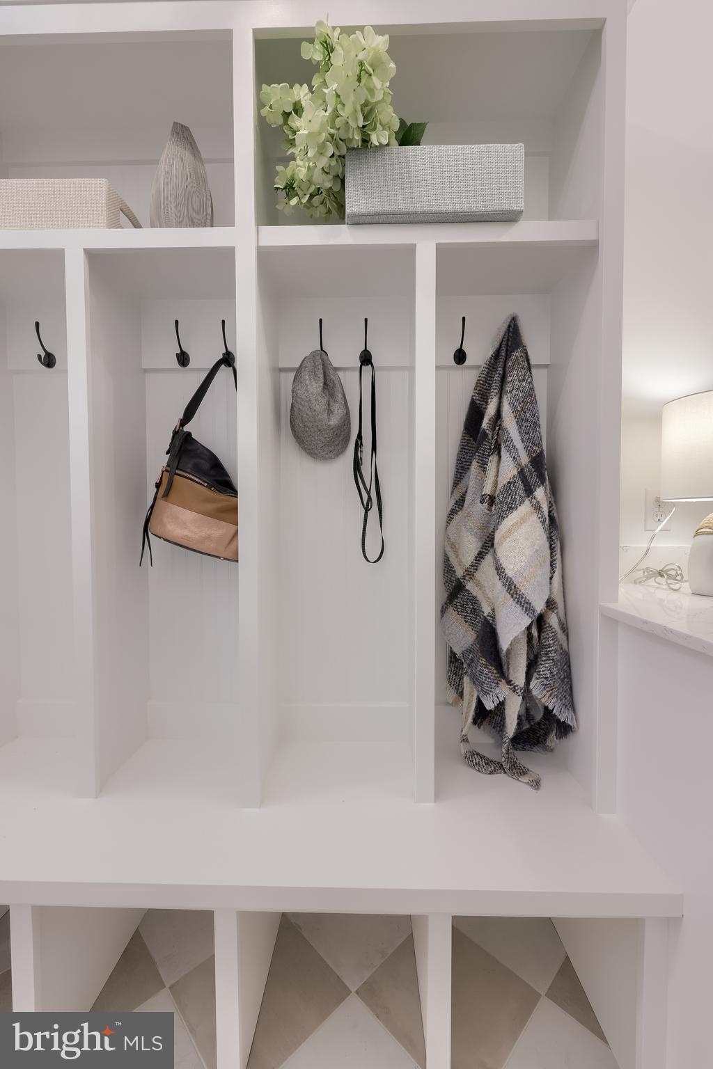 CROSSGATES - Residential