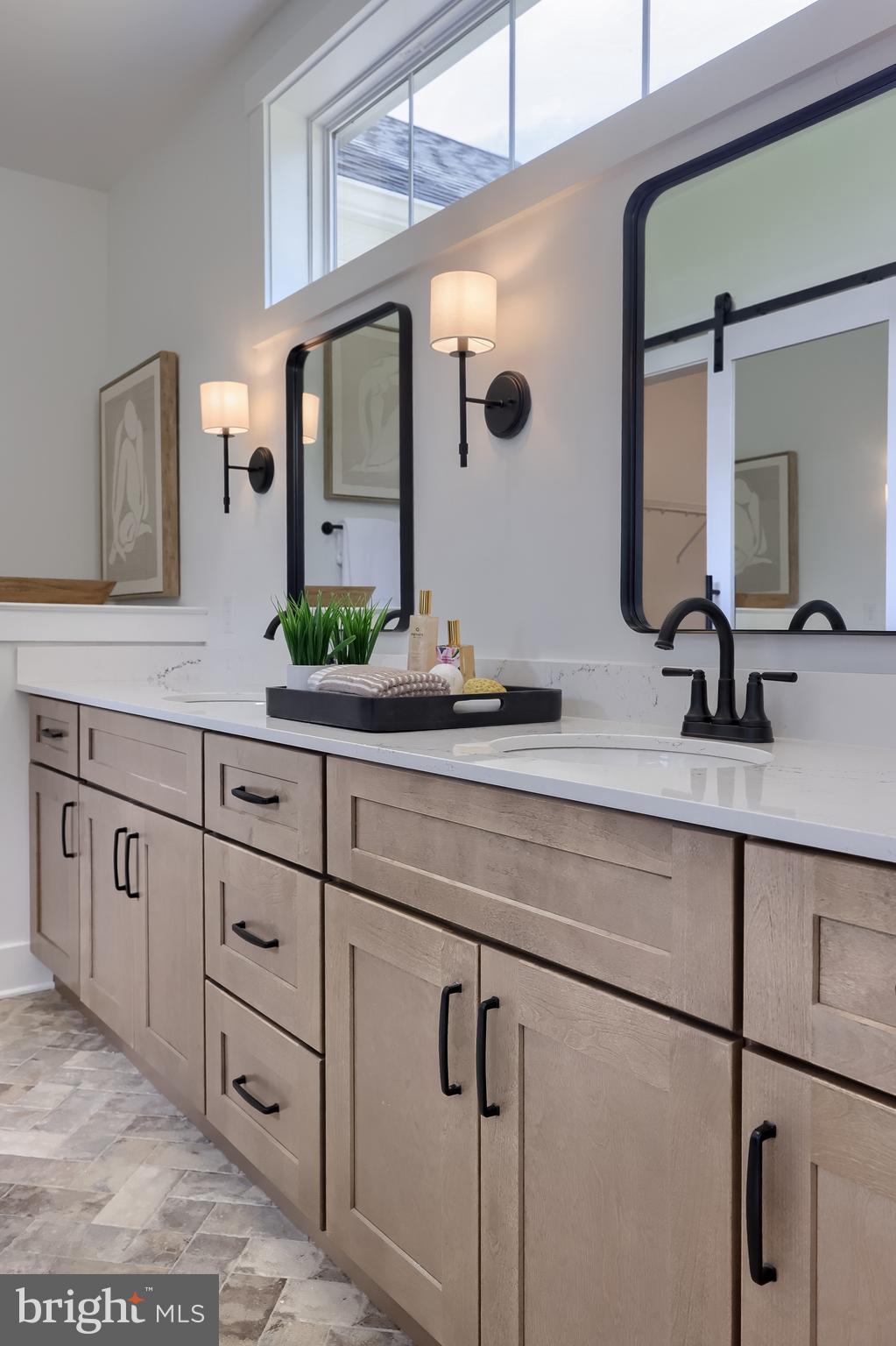 CROSSGATES - Residential