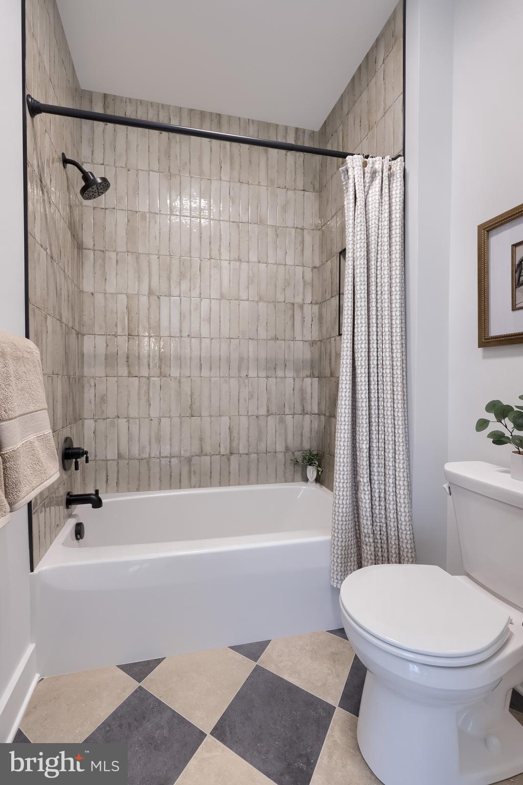 CROSSGATES - Residential