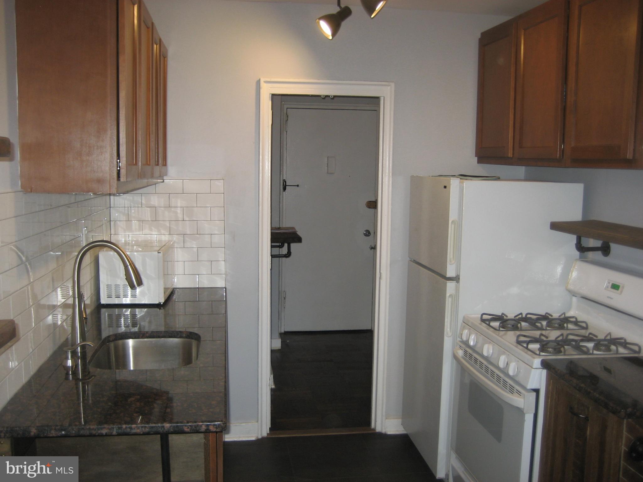 ART MUSEUM AREA - Residential Lease