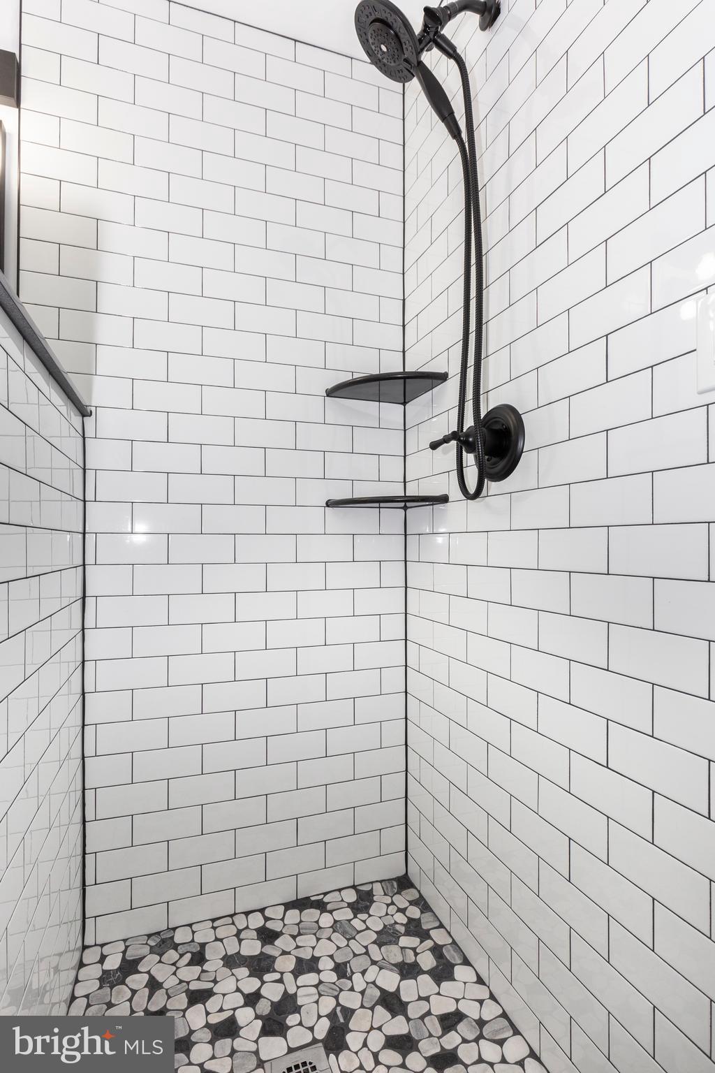 SARAHS CHOICE - Residential