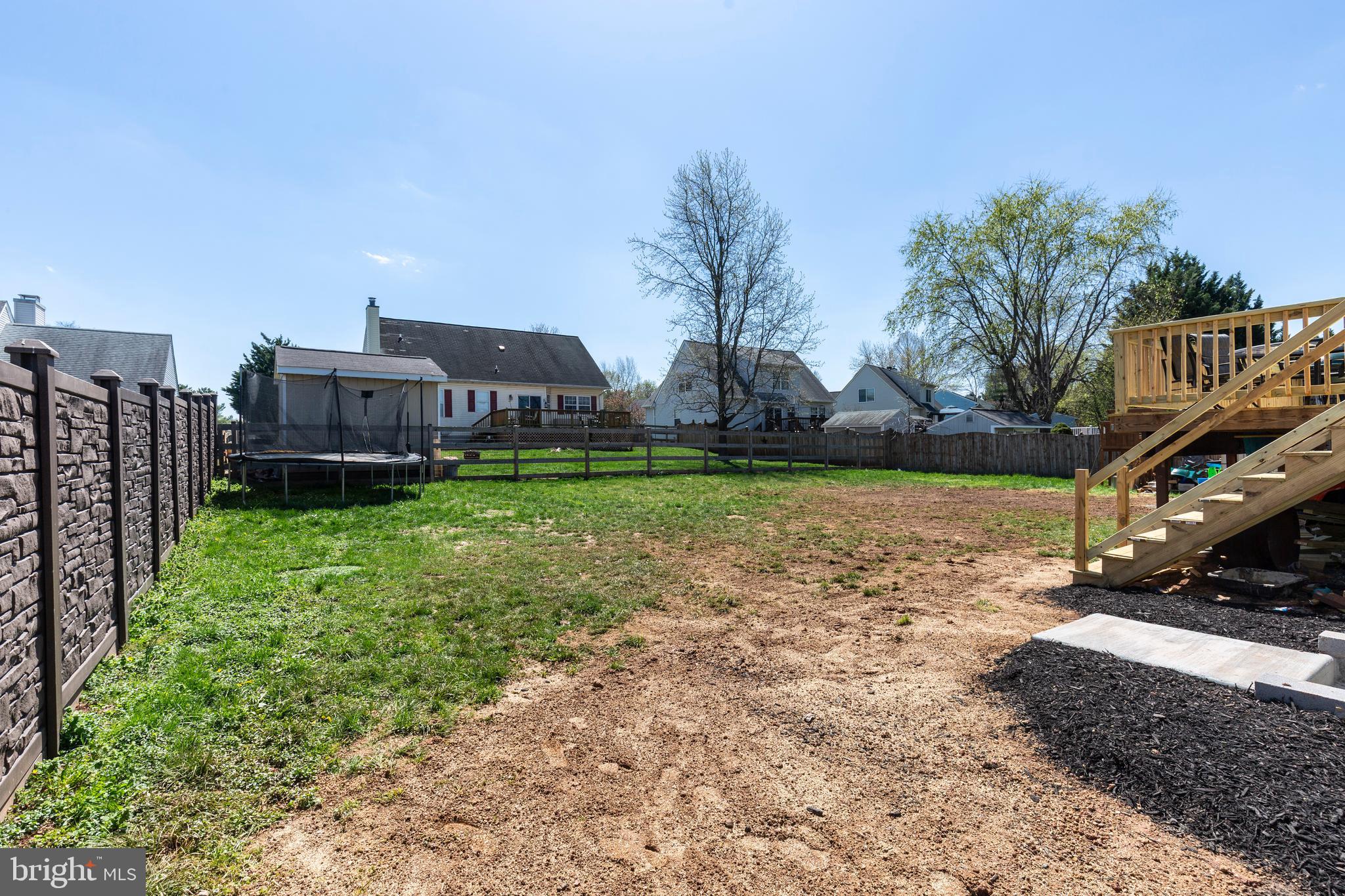 SARAHS CHOICE - Residential