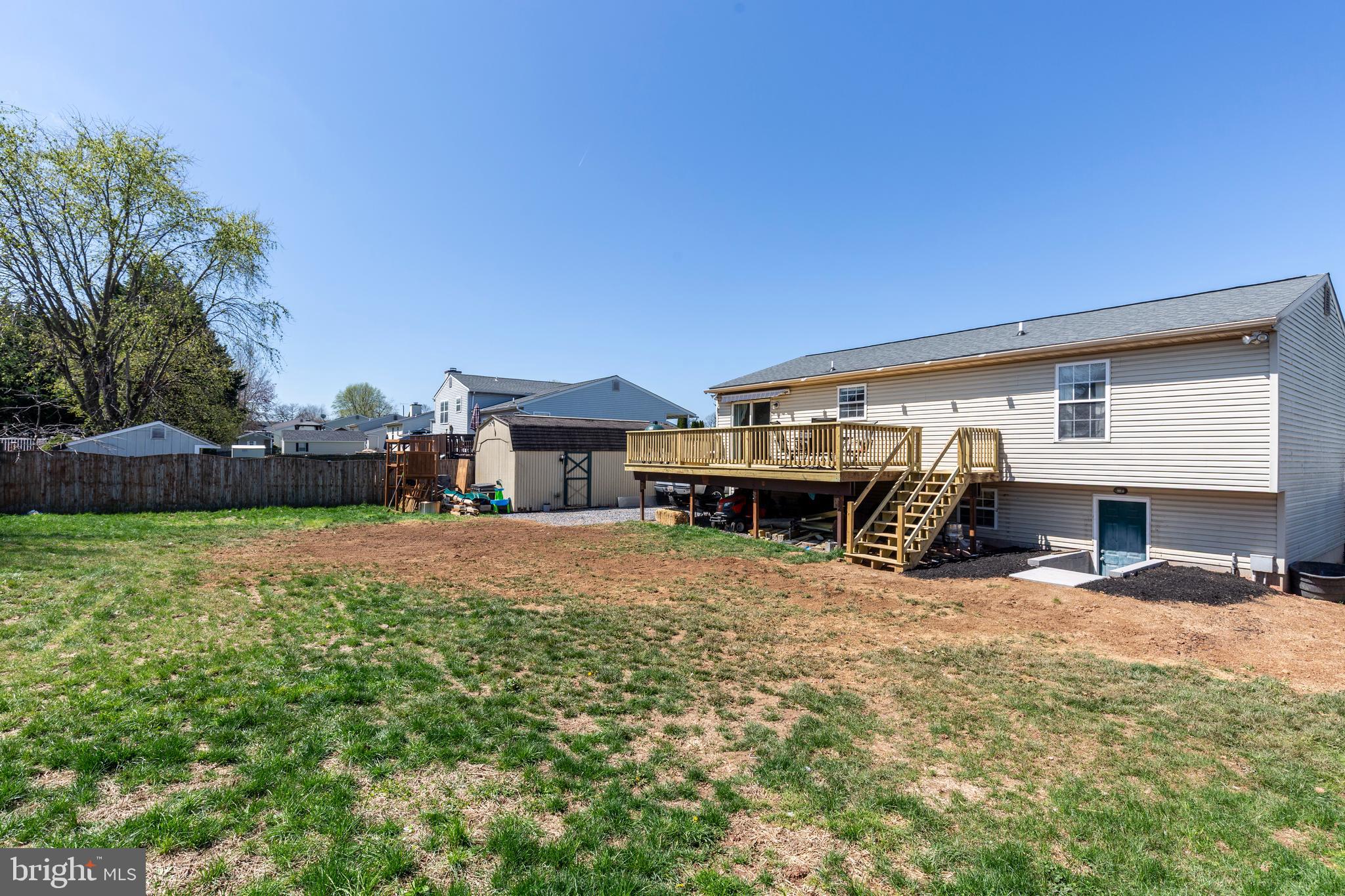 SARAHS CHOICE - Residential